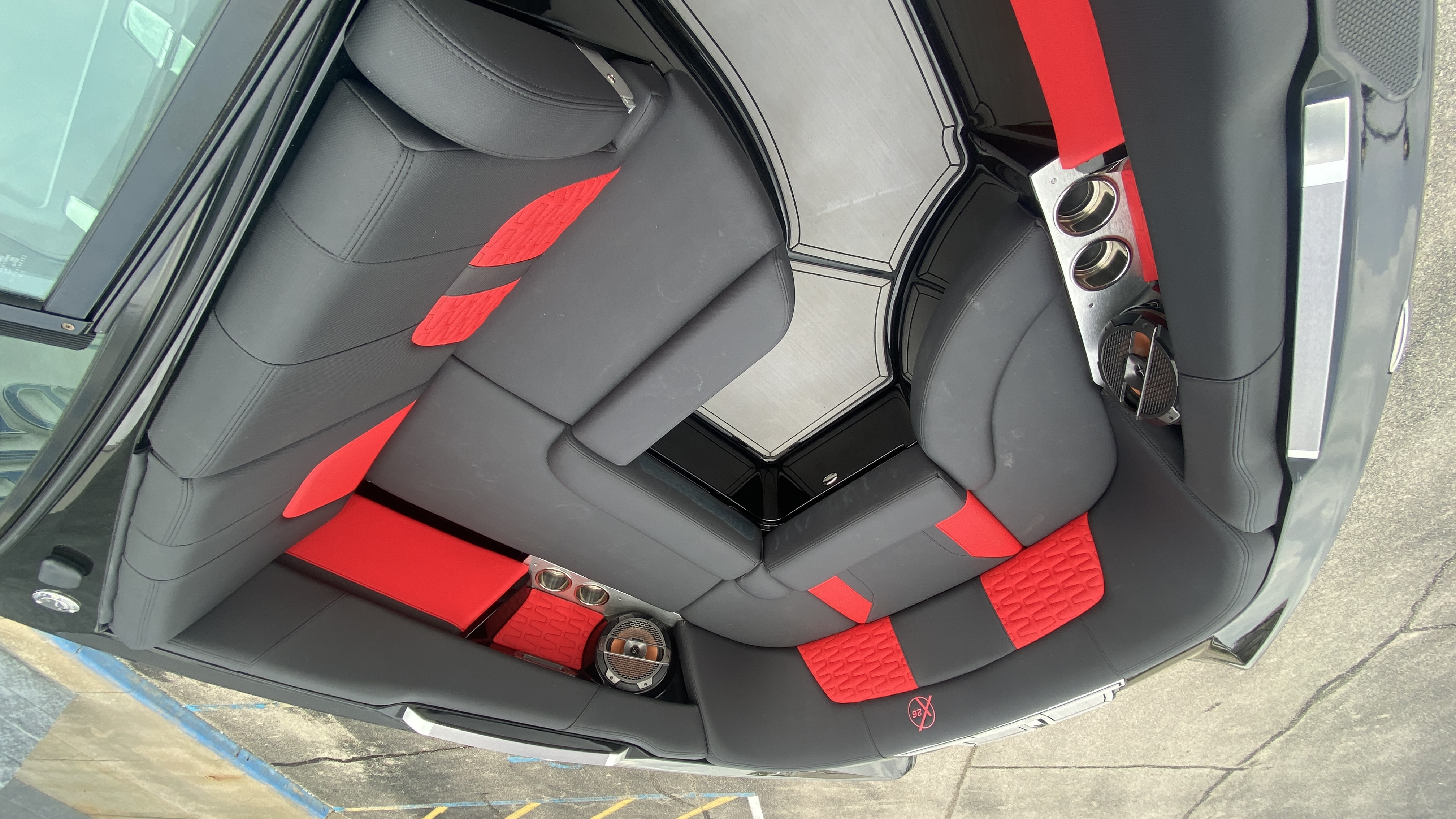 2021 MasterCraft X26 - Image 30