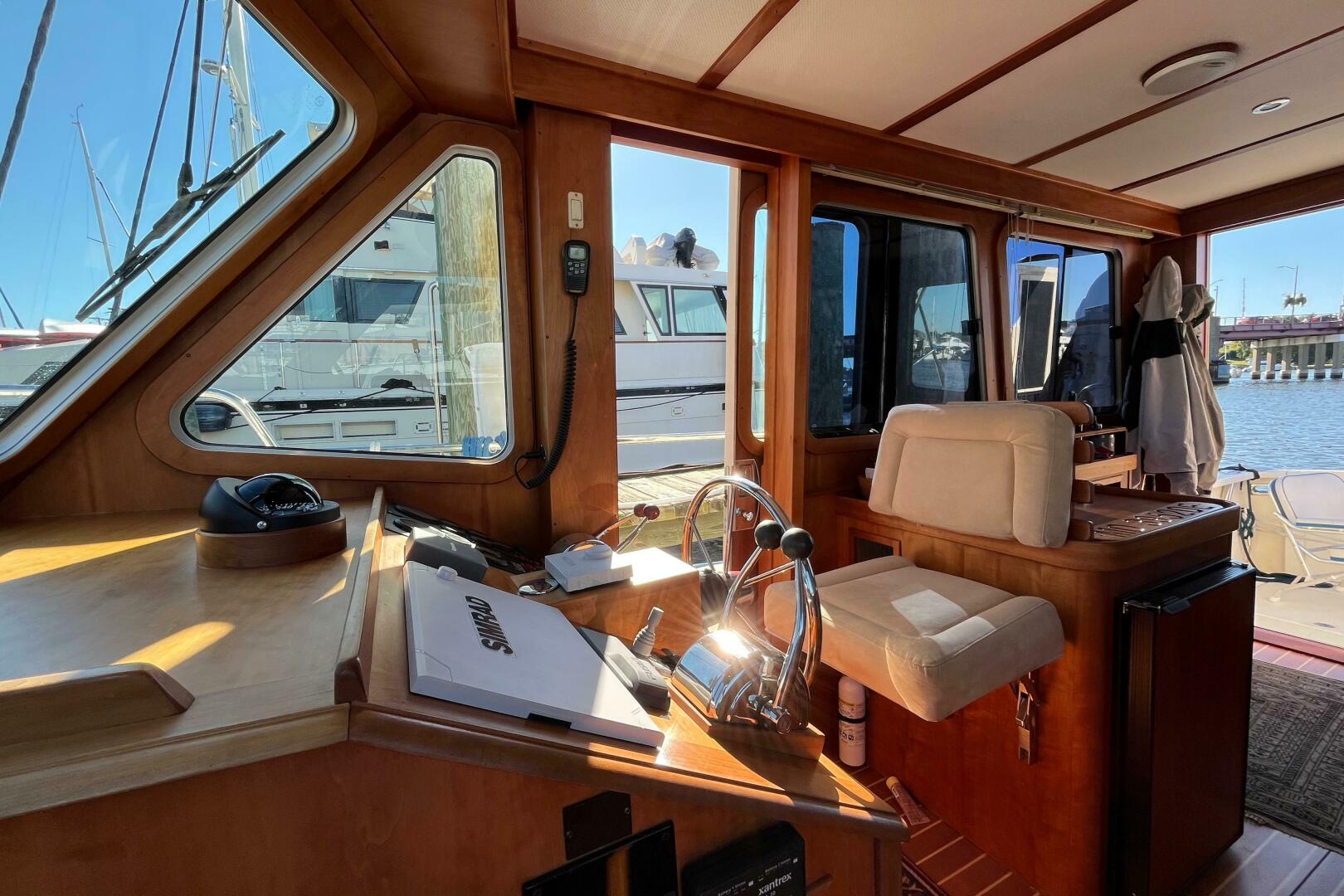 2006 Sabreline 36 Flybridge - Image 2