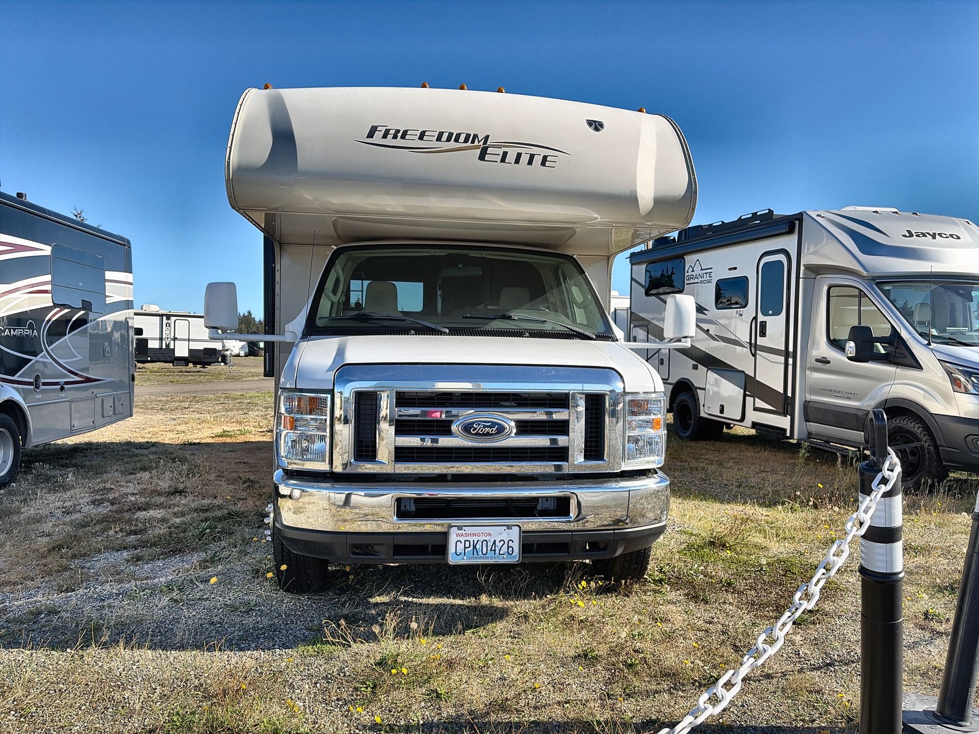 2016 Thor Motor Coach Freedom Elite 23H - Image 2