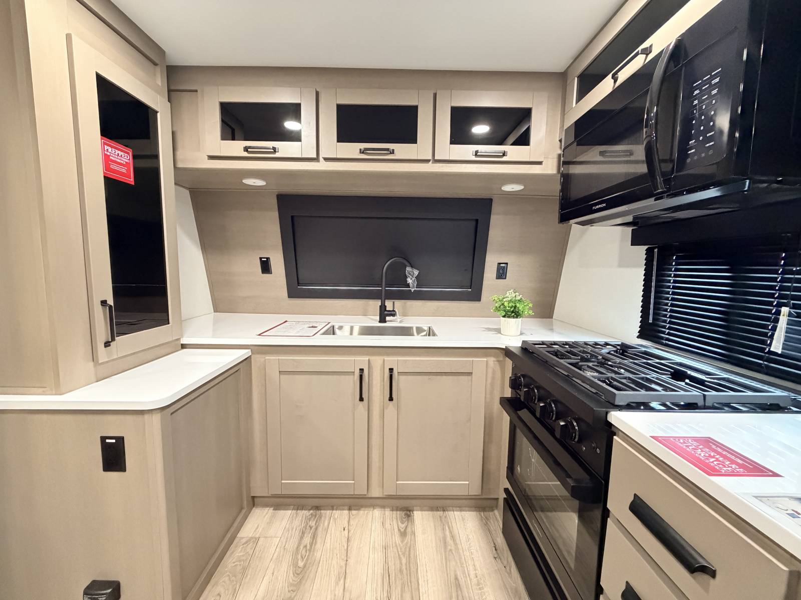 2026 Grand Design Reflection Travel Trailer 322FKTS - Image 12