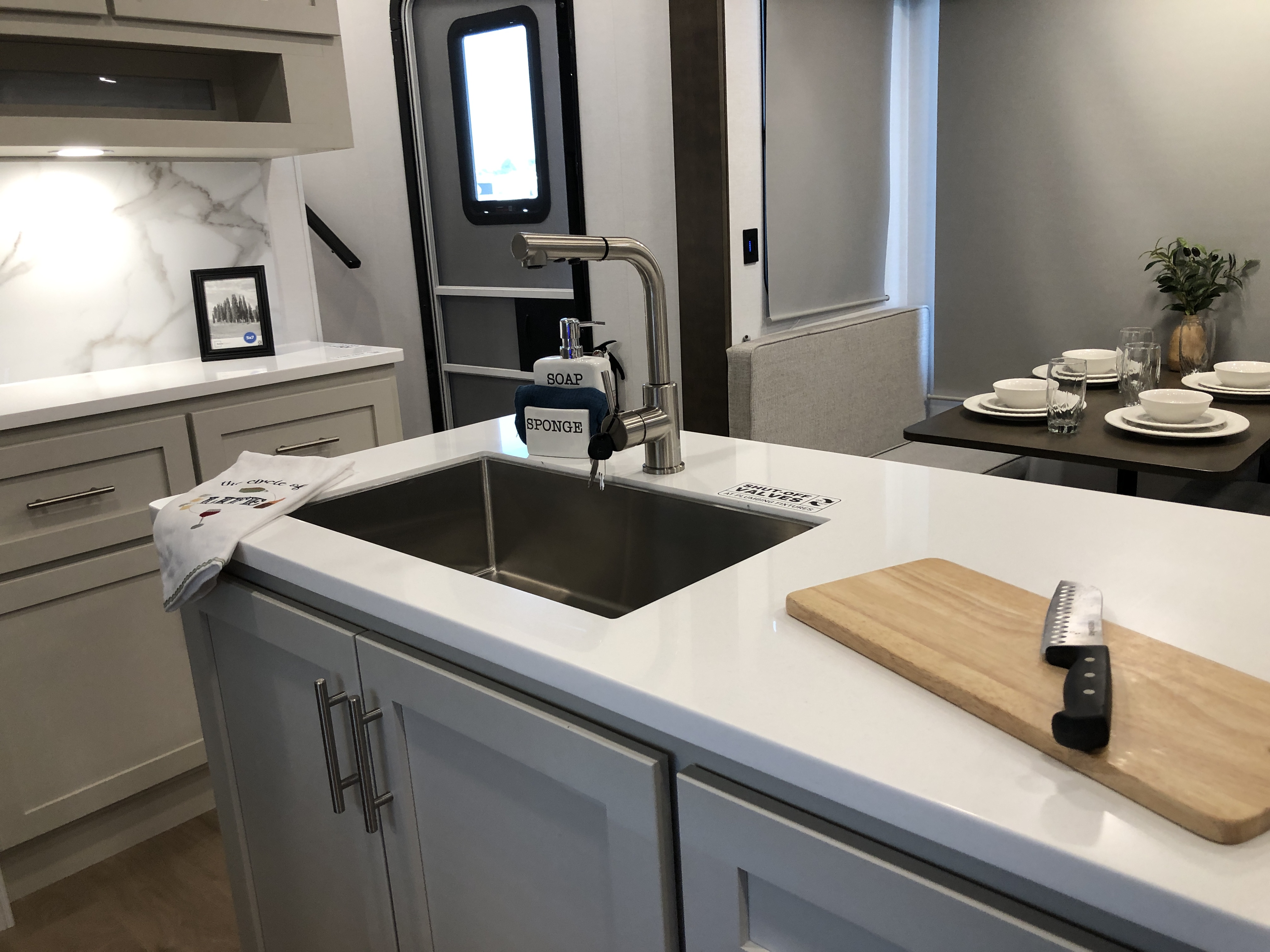 2027 Alliance Avenue All-Access 39MBR - Image 20
