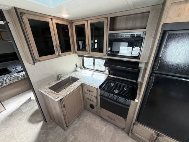 2019 Grand Design Transcend 26RLS - Image 19