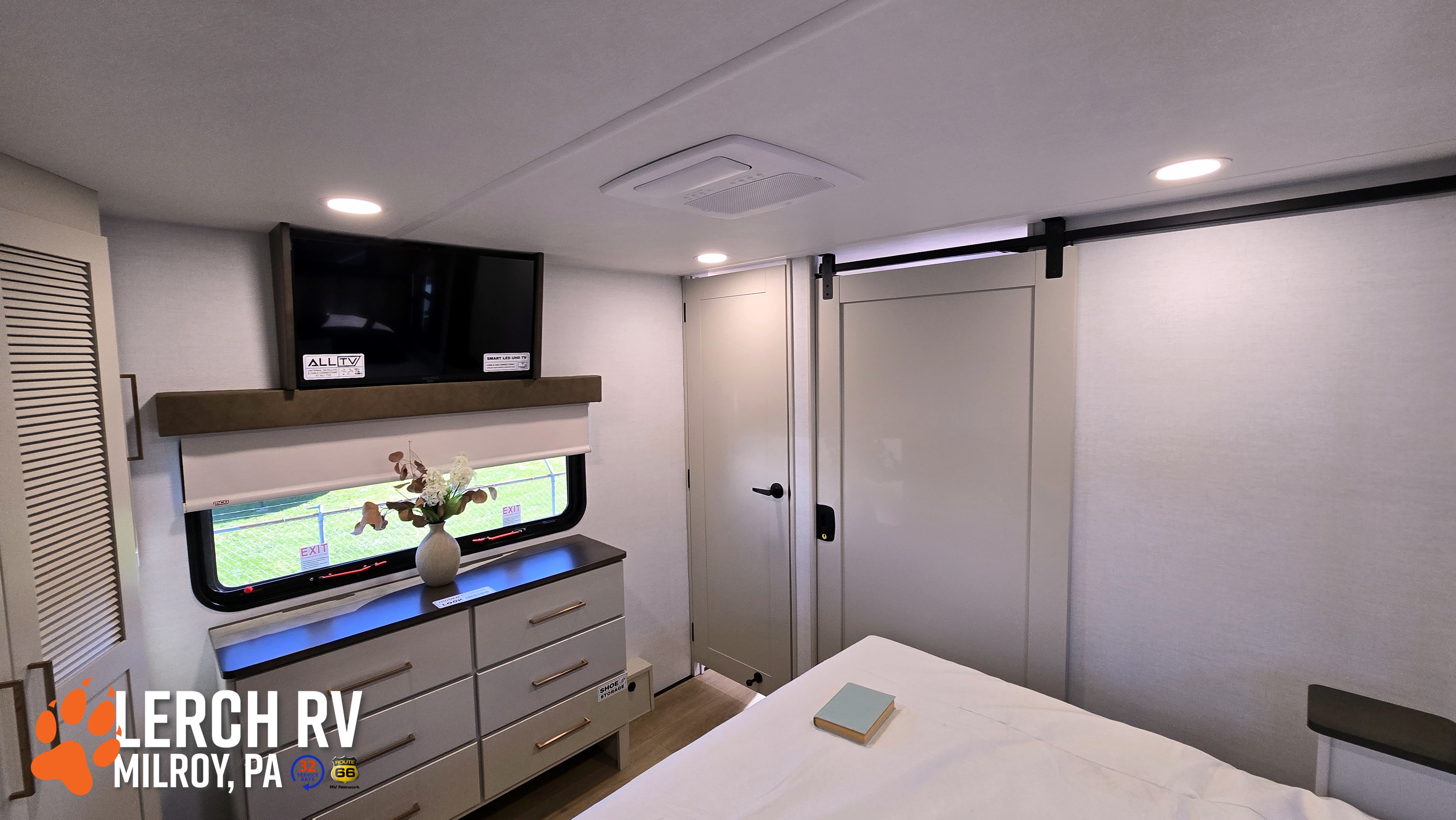 2027 Alliance RV Paradigm 395DS - Image 36