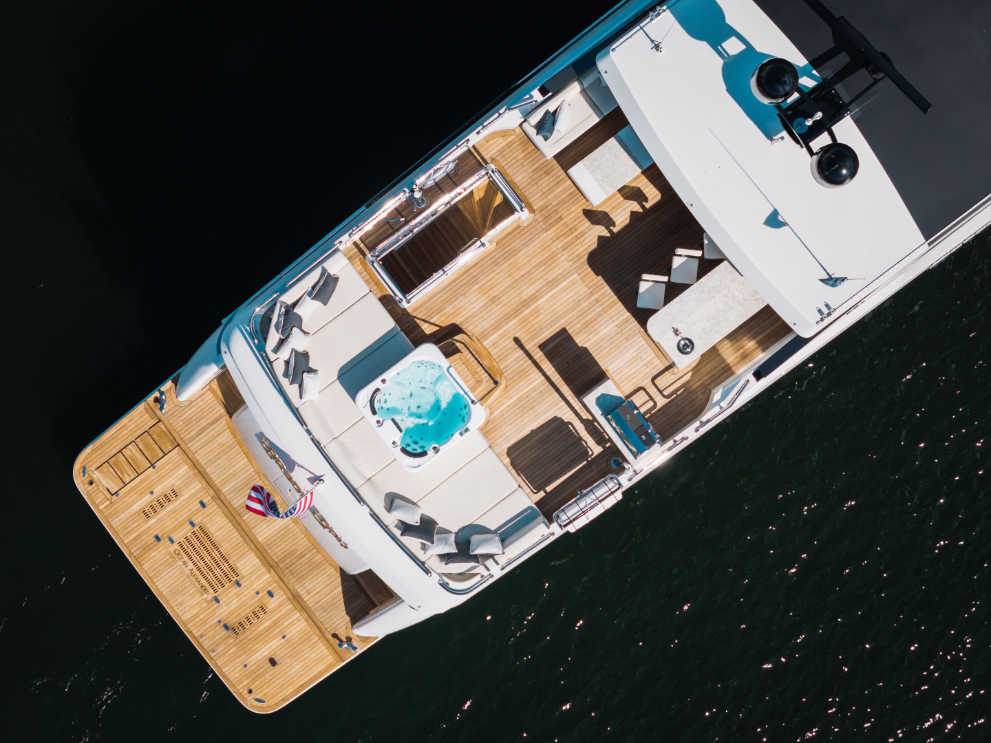 2022 Ocean Alexander 32L - Image 6