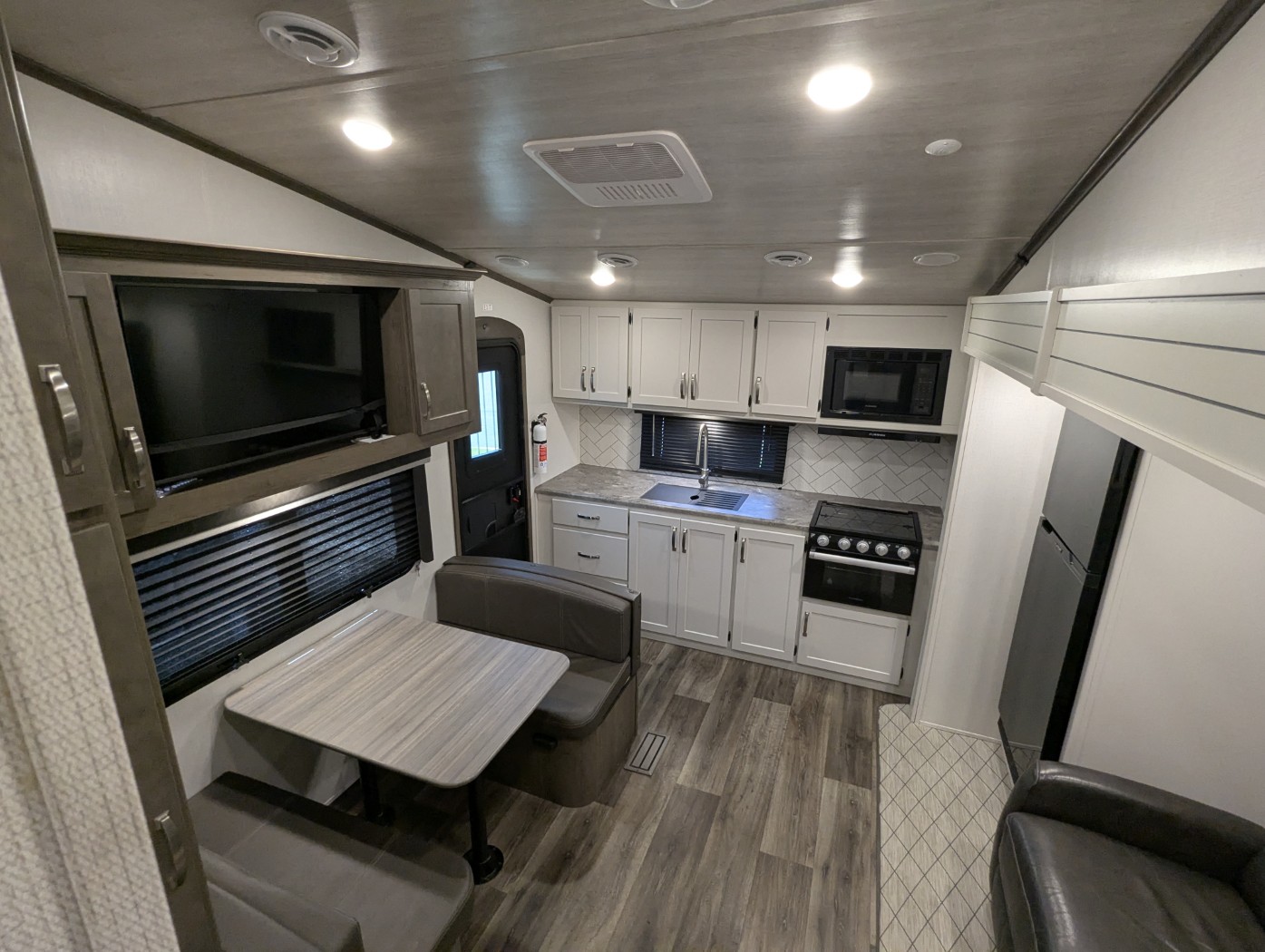 2023 Keystone Cougar Sport 2100RK - Image 26