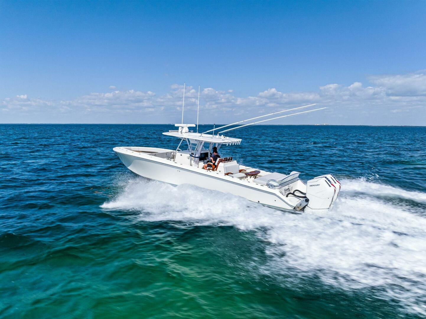 2015 Bahama 41 - Image 22