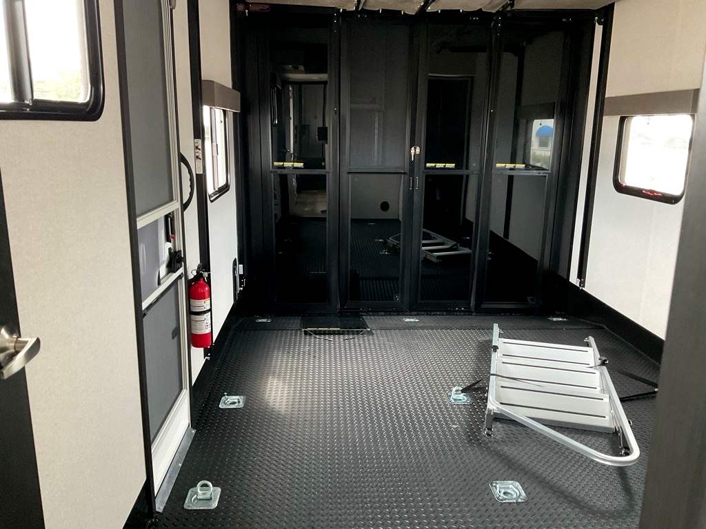 2026 JAYCO SEISMIC 395 - Image 41