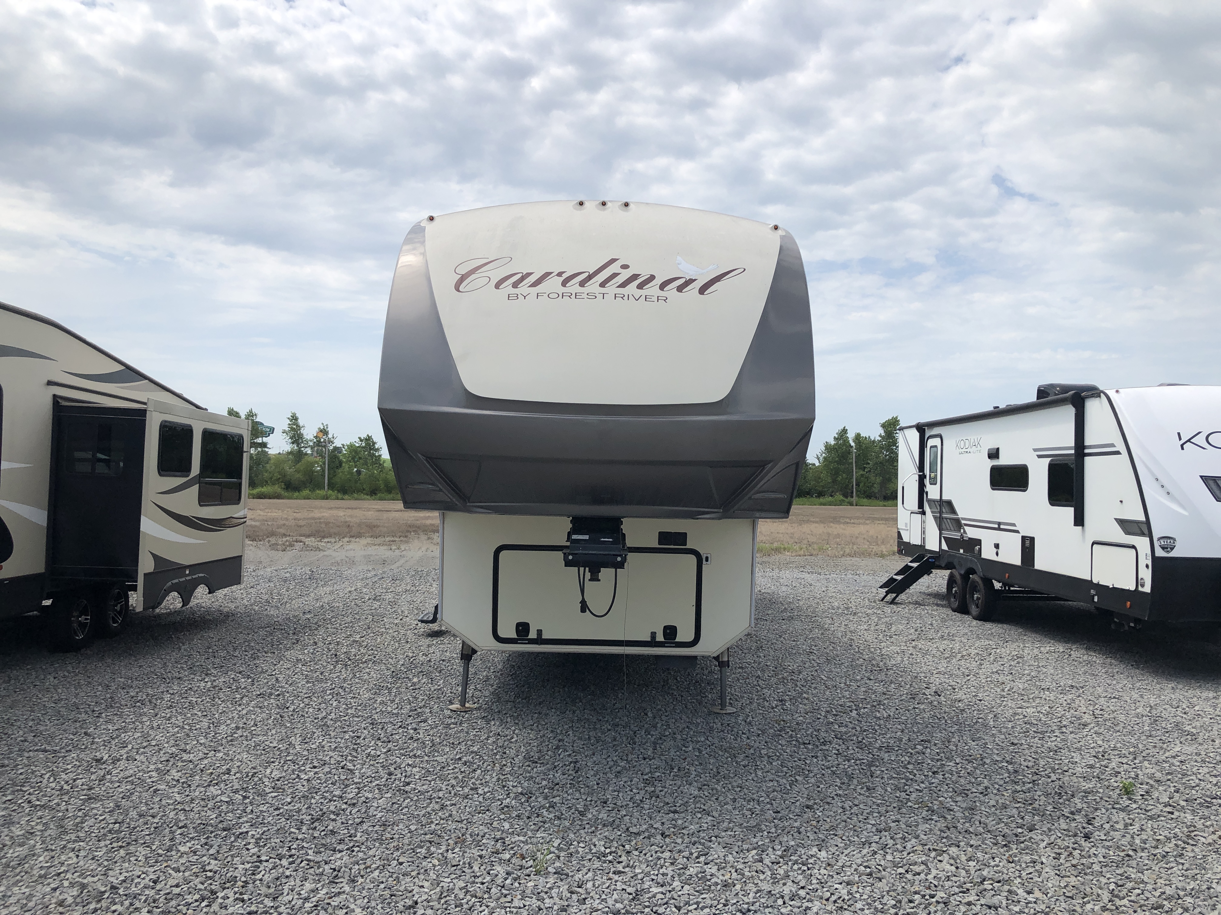 2016 Forest River Cardinal 3850RL - Image 2
