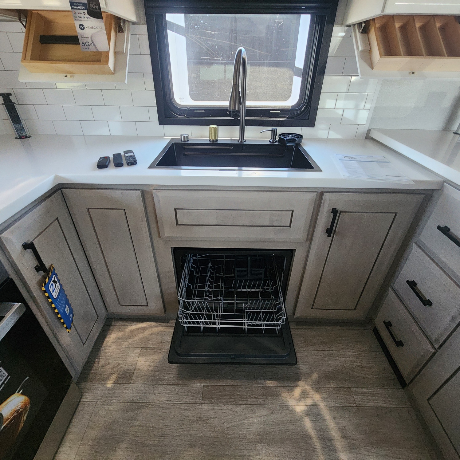 2026 JAYCO PINNACLE 38FBRK - Image 32