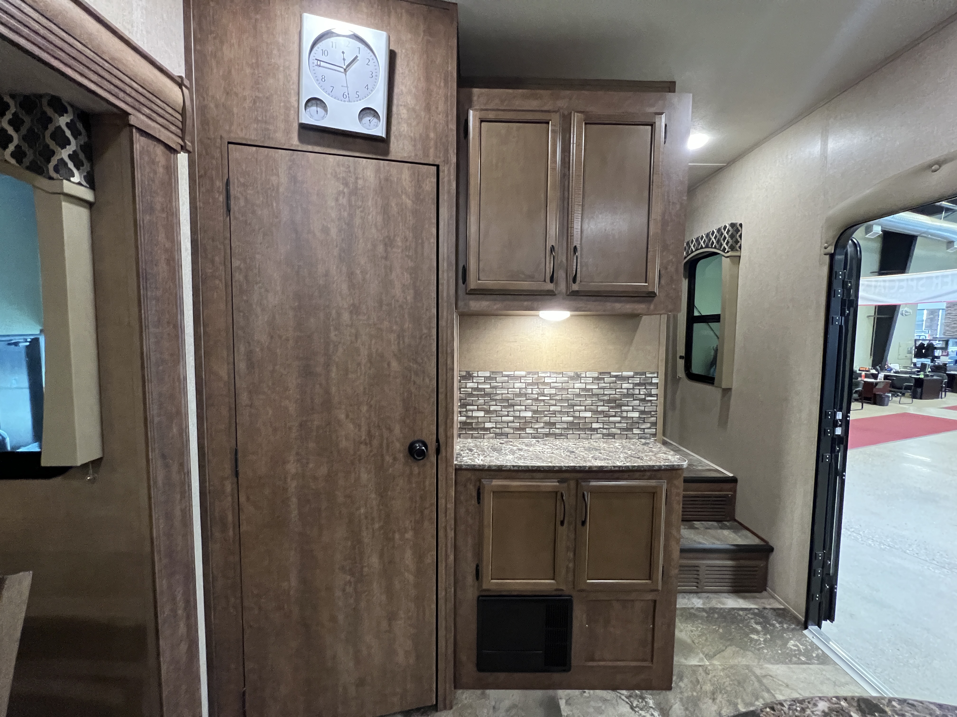 2017 Starcraft Solstice Super Lite 28TSI - Image 15
