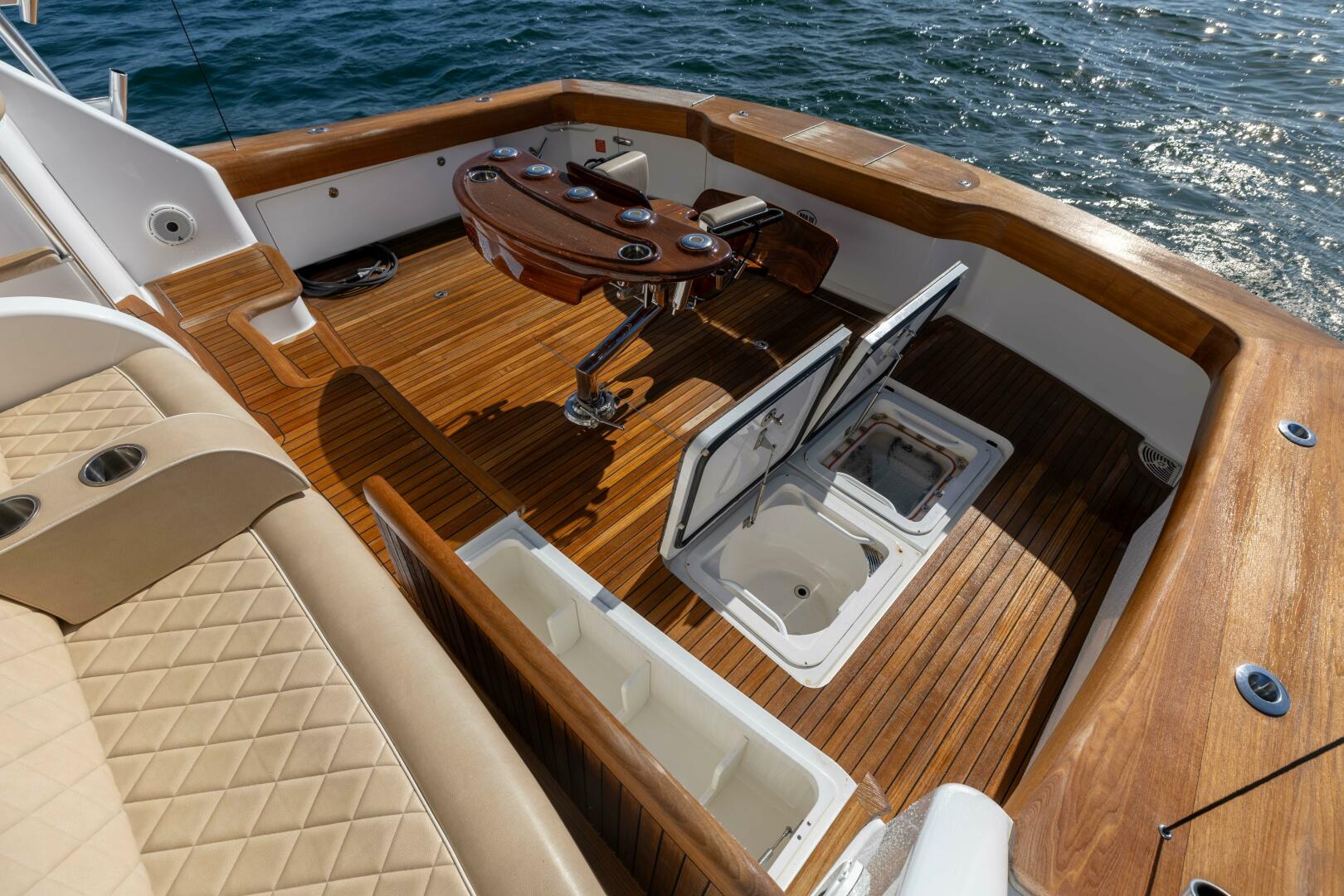 2020 Viking 62 Convertible - Image 35