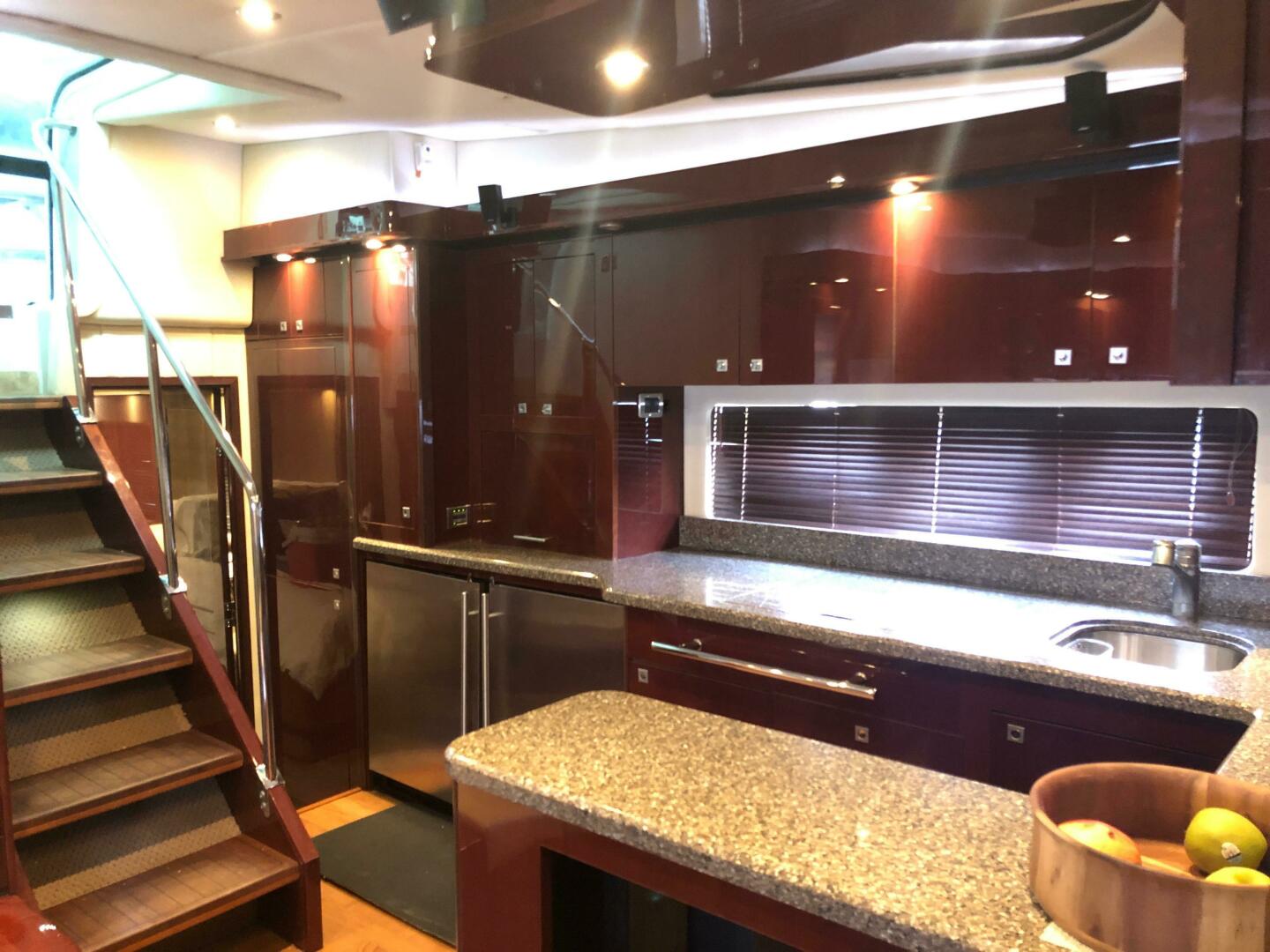 2008 Sea Ray 55 Sundancer - Image 24