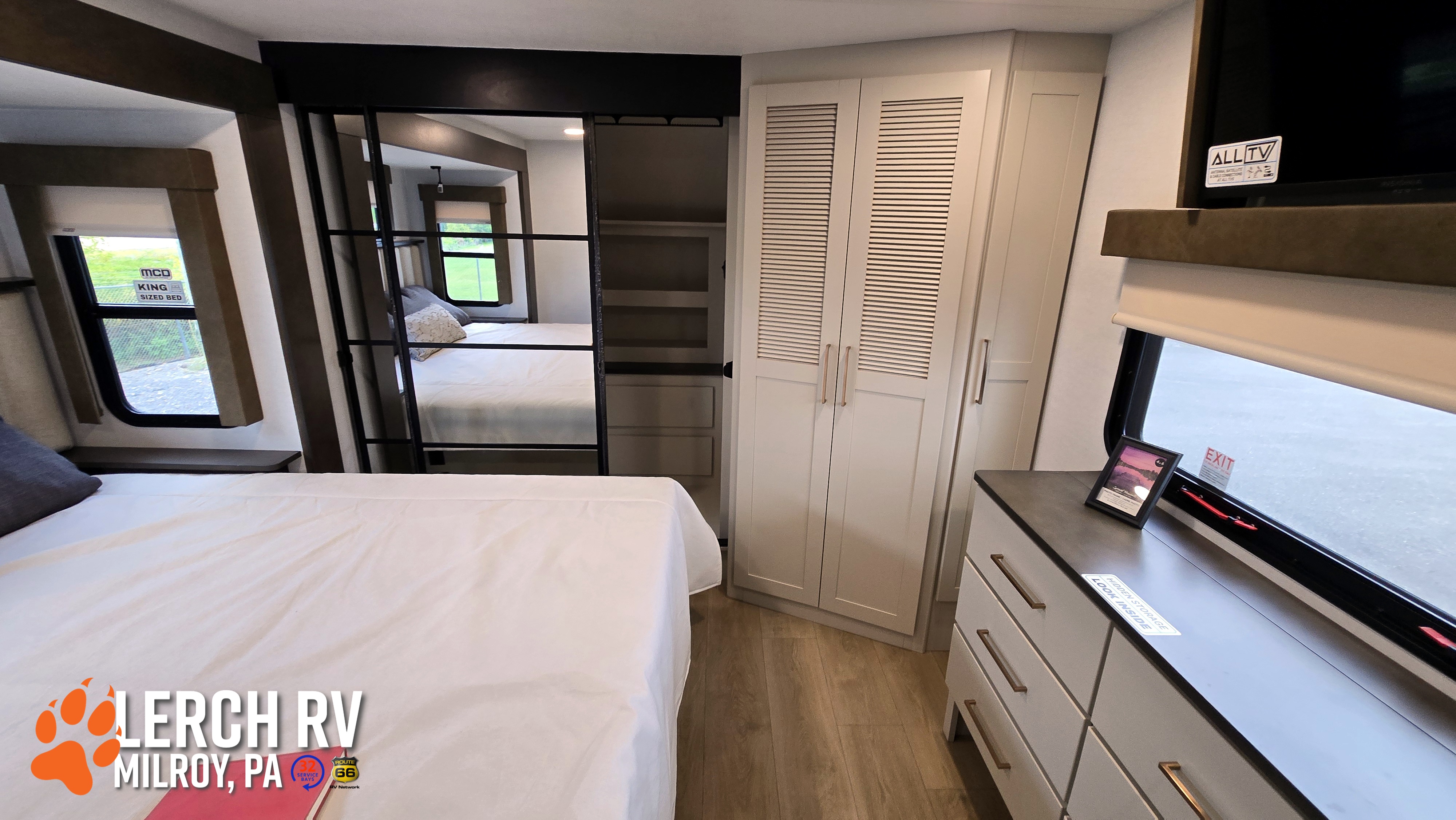 2027 Alliance RV Paradigm 310RL - Image 32