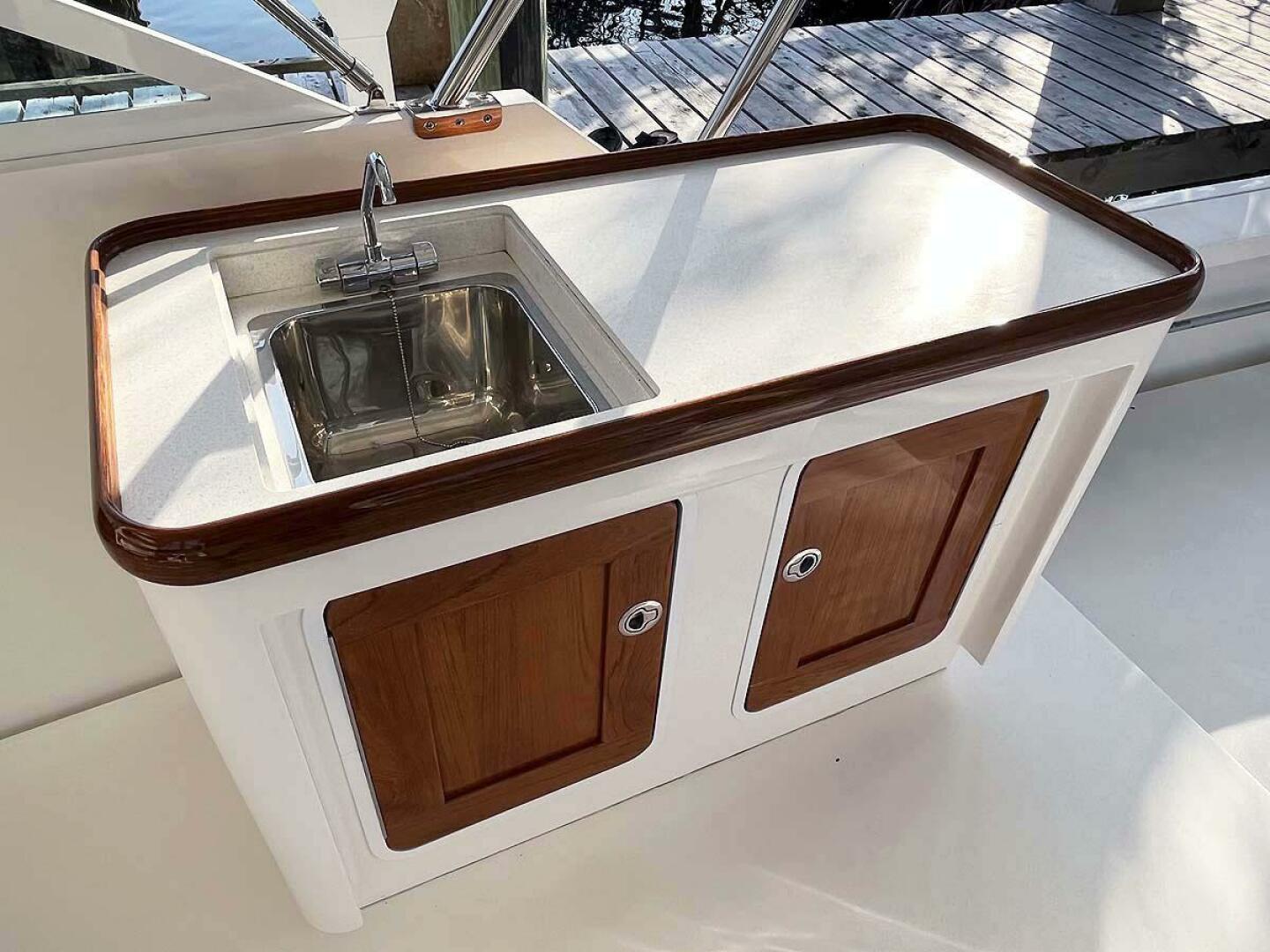 2013 Hunt Yachts Harrier 36 - Image 13