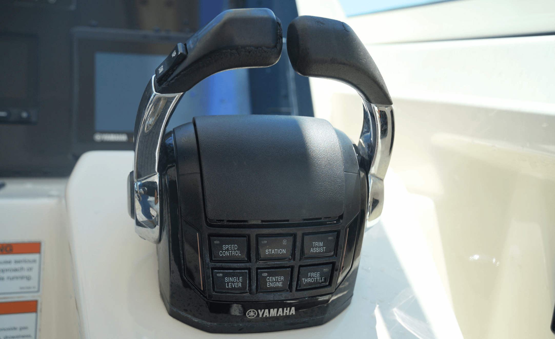 2021 COBIA 330DC - Image 34