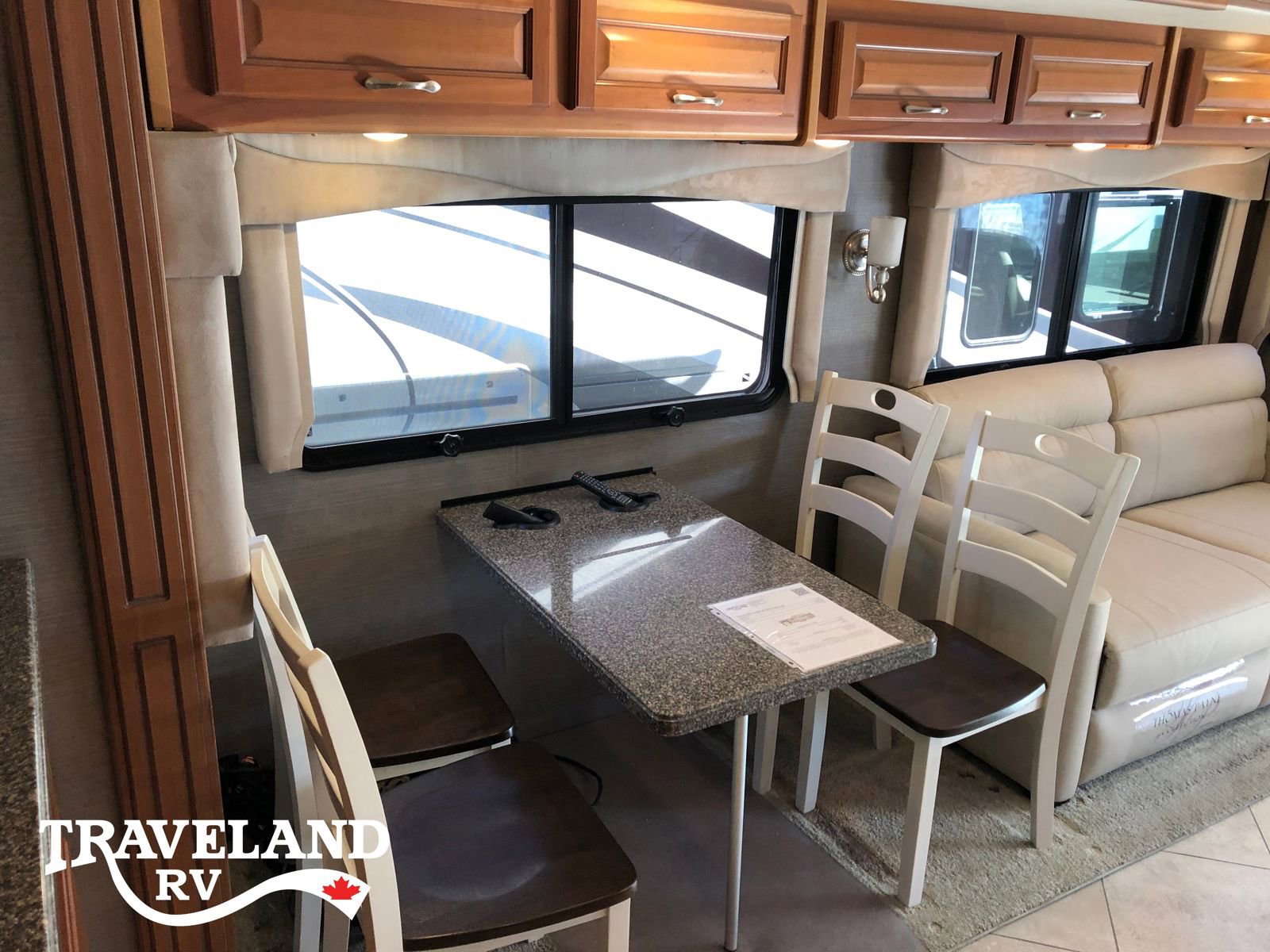 2016 Fleetwood Bounder 34T - Image 12
