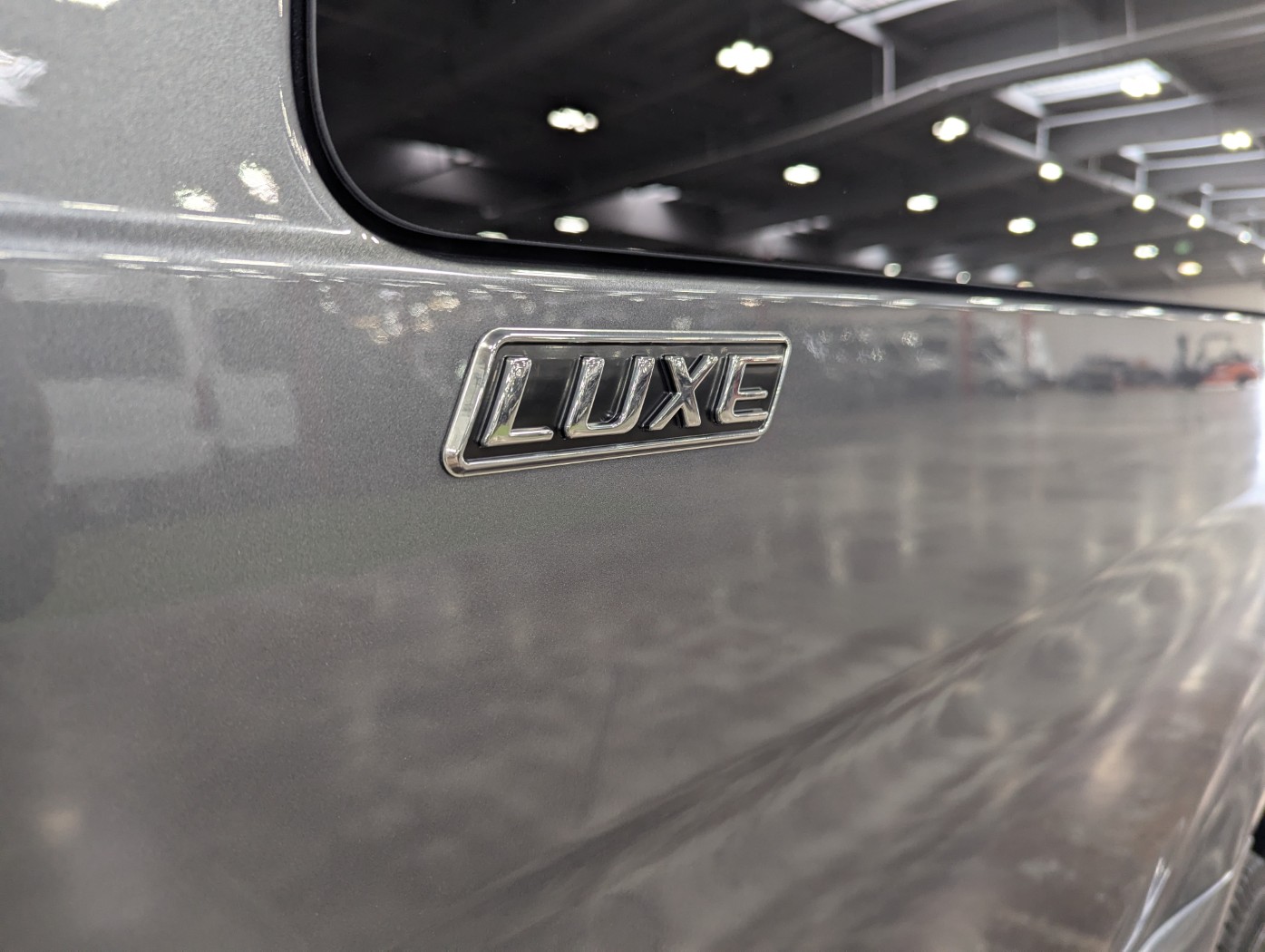 2027 Midwest Automotive Designs Luxe Cruiser - Image 8