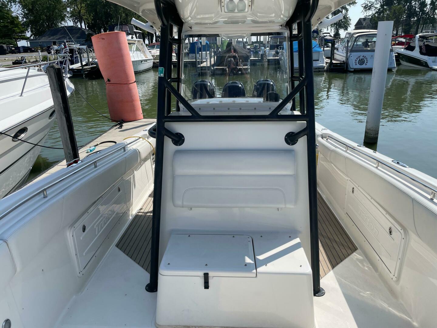 2009 Triton 351 Center Console - Image 9
