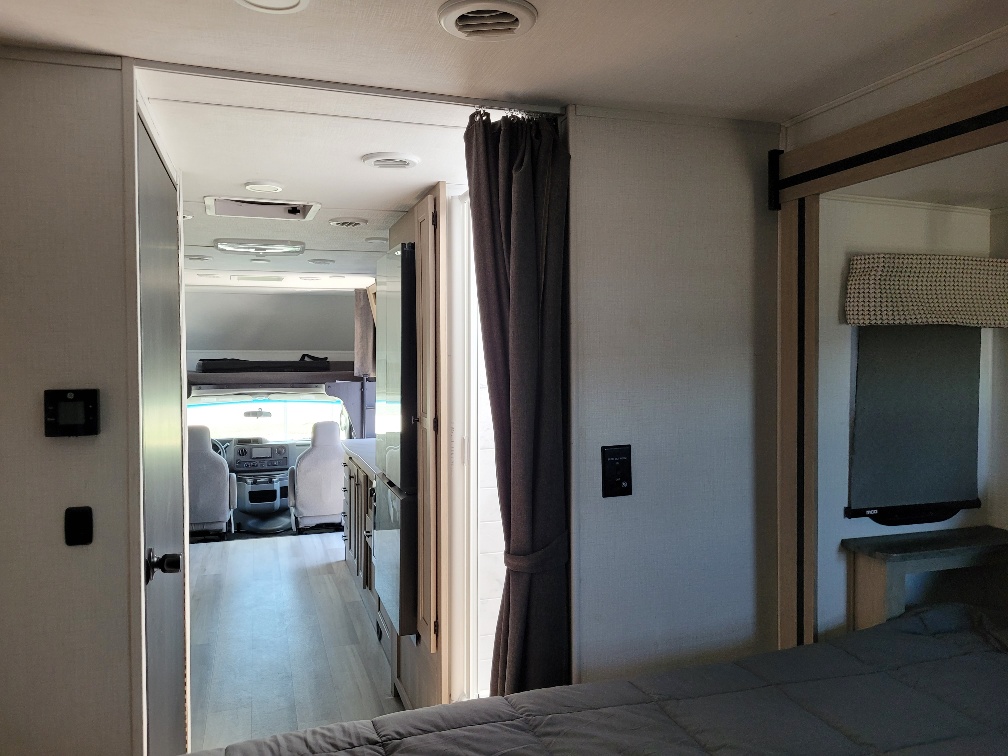 2026 Forest River Sunseeker 3010DS - Image 18