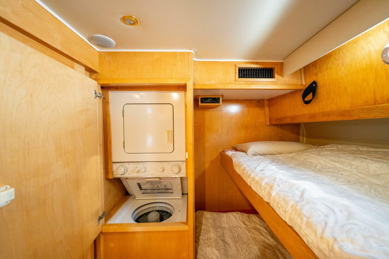 1997 Navigator Sundance 5600 - Image 81