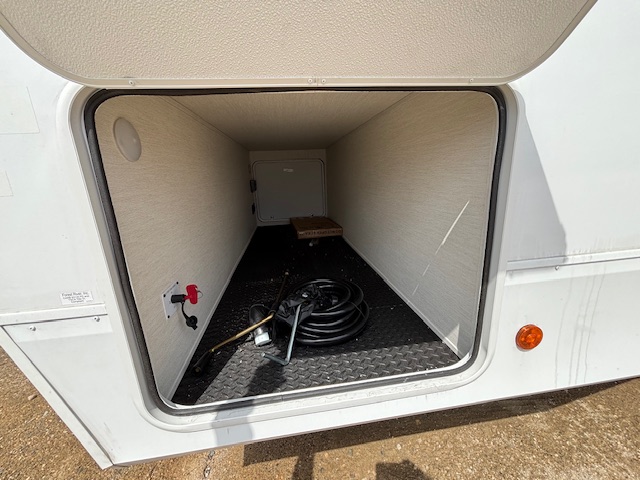 2026 CHEROKEE ALPHA WOLF 29TB - Image 4