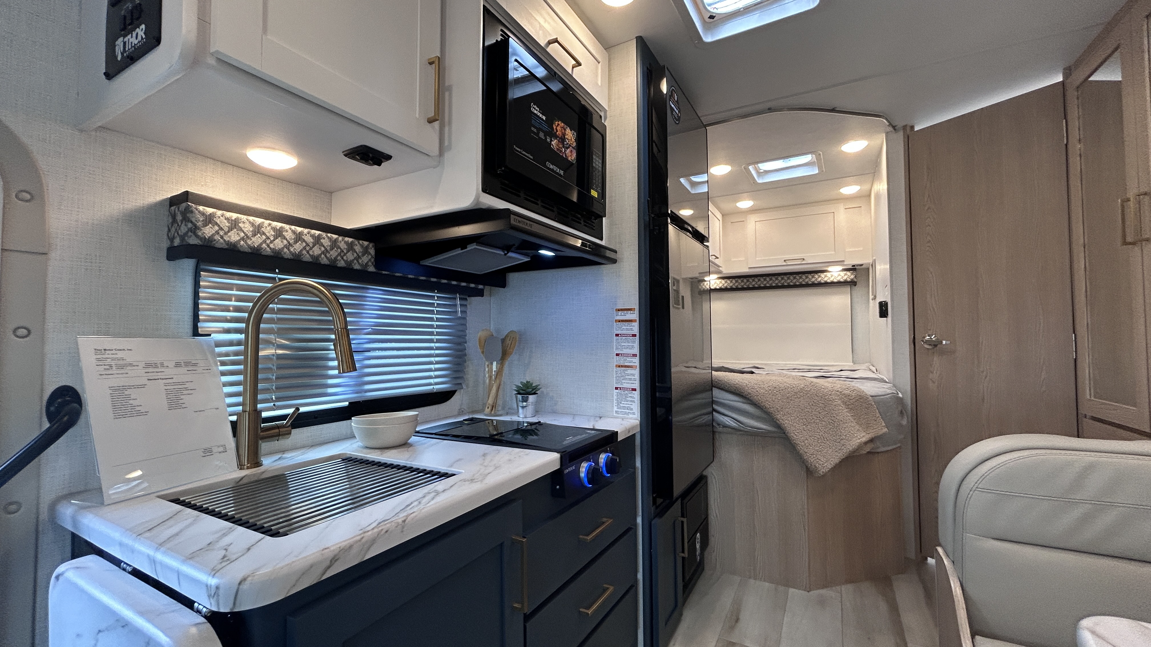 2026 Thor Motor Coach Quantum LC21 - Image 11