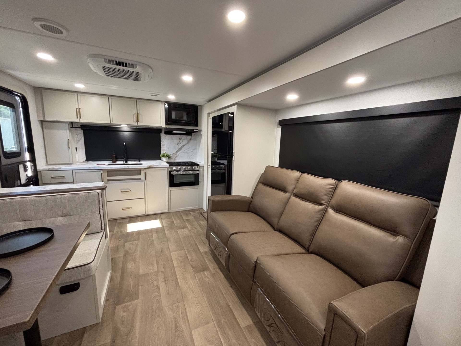 2027 Grand Design Imagine XLS 23LDE - Image 14