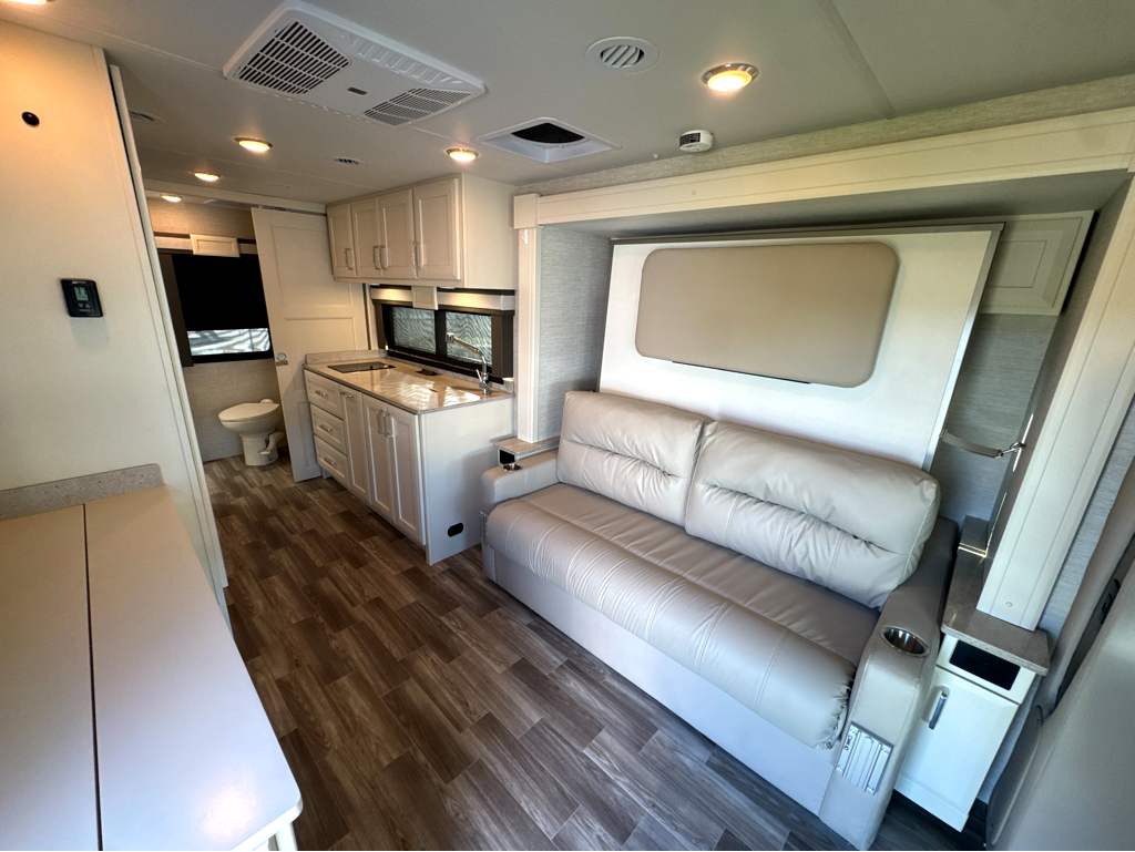 2024 TIFFIN WAYFARER 25JW - Image 11