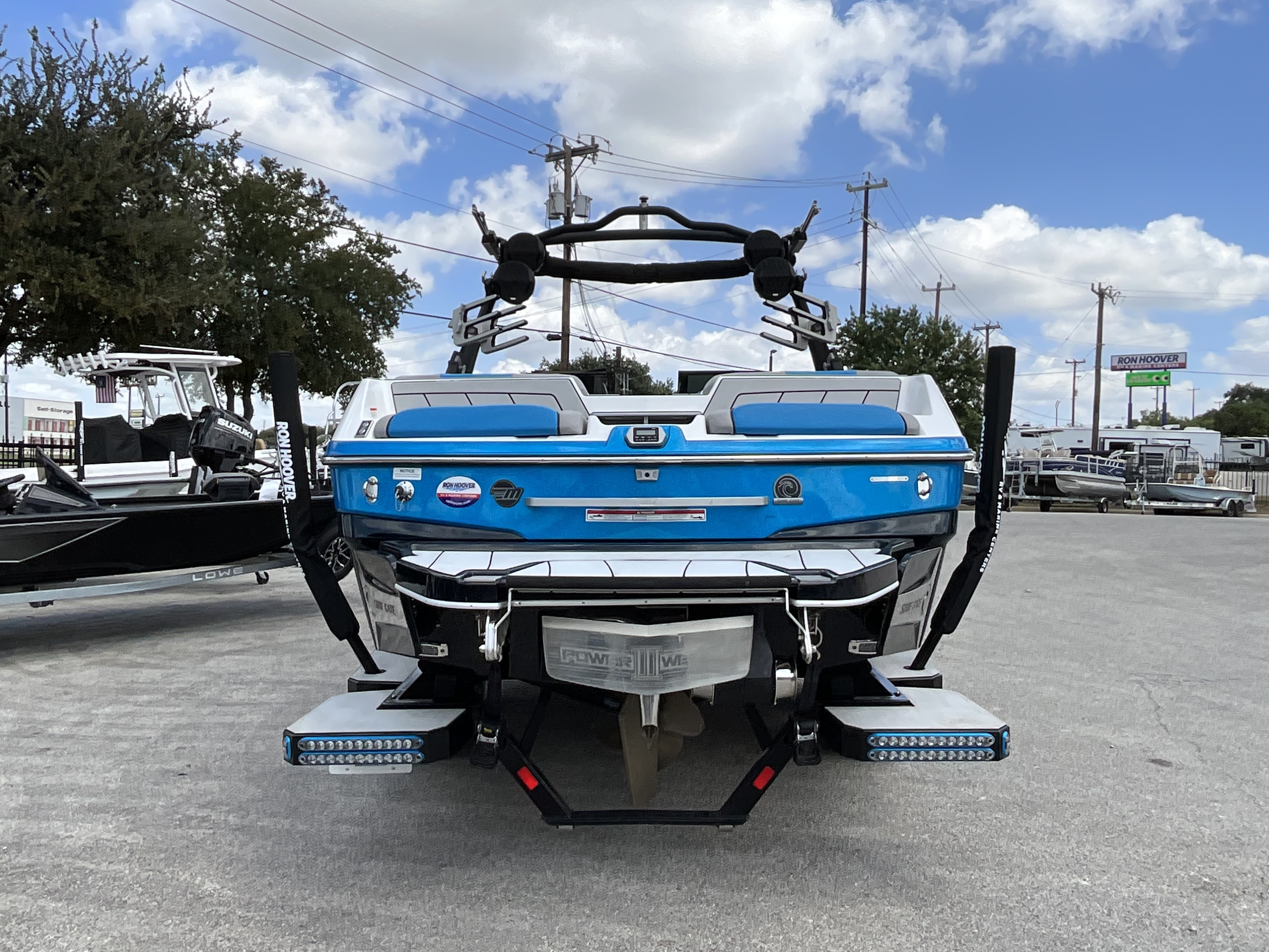 2022 MALIBU 23LSV - Image 4