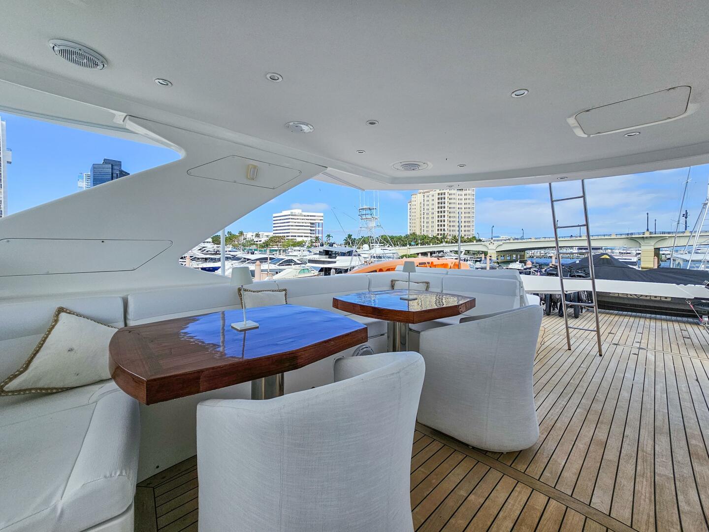 2010 Ocean Alexander 83 - Image 31