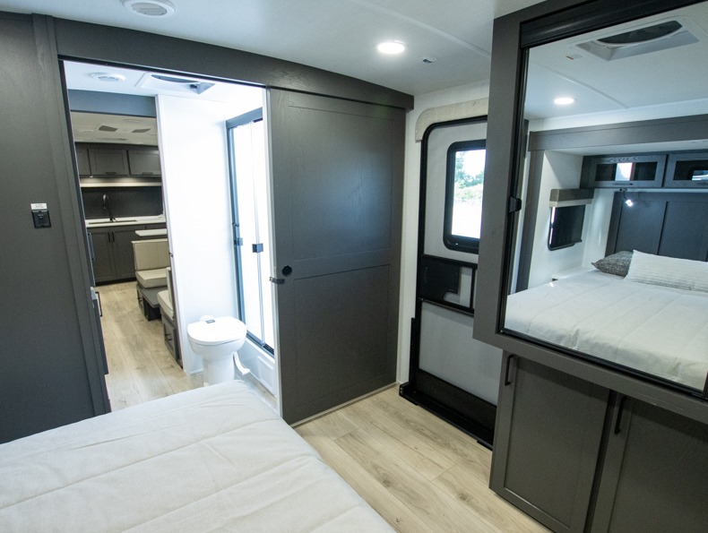 2026 Forest River Rockwood Ultra Lite 2619FK - Image 21