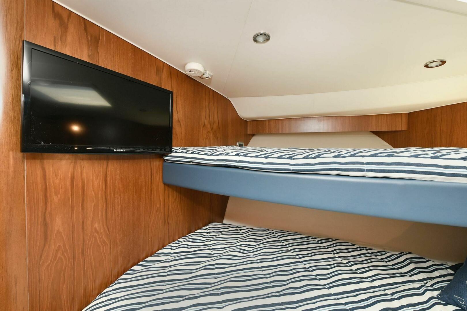 2015 Tiara Yachts 48 Convertible - Image 37