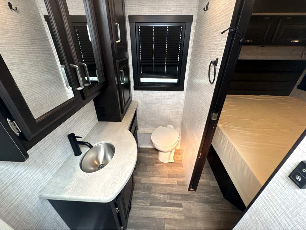 2024 ENTEGRA COACH VISION XL 36A - Image 19