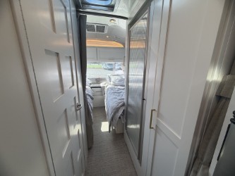 2026 AIRSTREAM CLASSIC 28RBT - Image 15