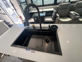 2027 JAYCO PINNACLE 32RLTS - Image 9