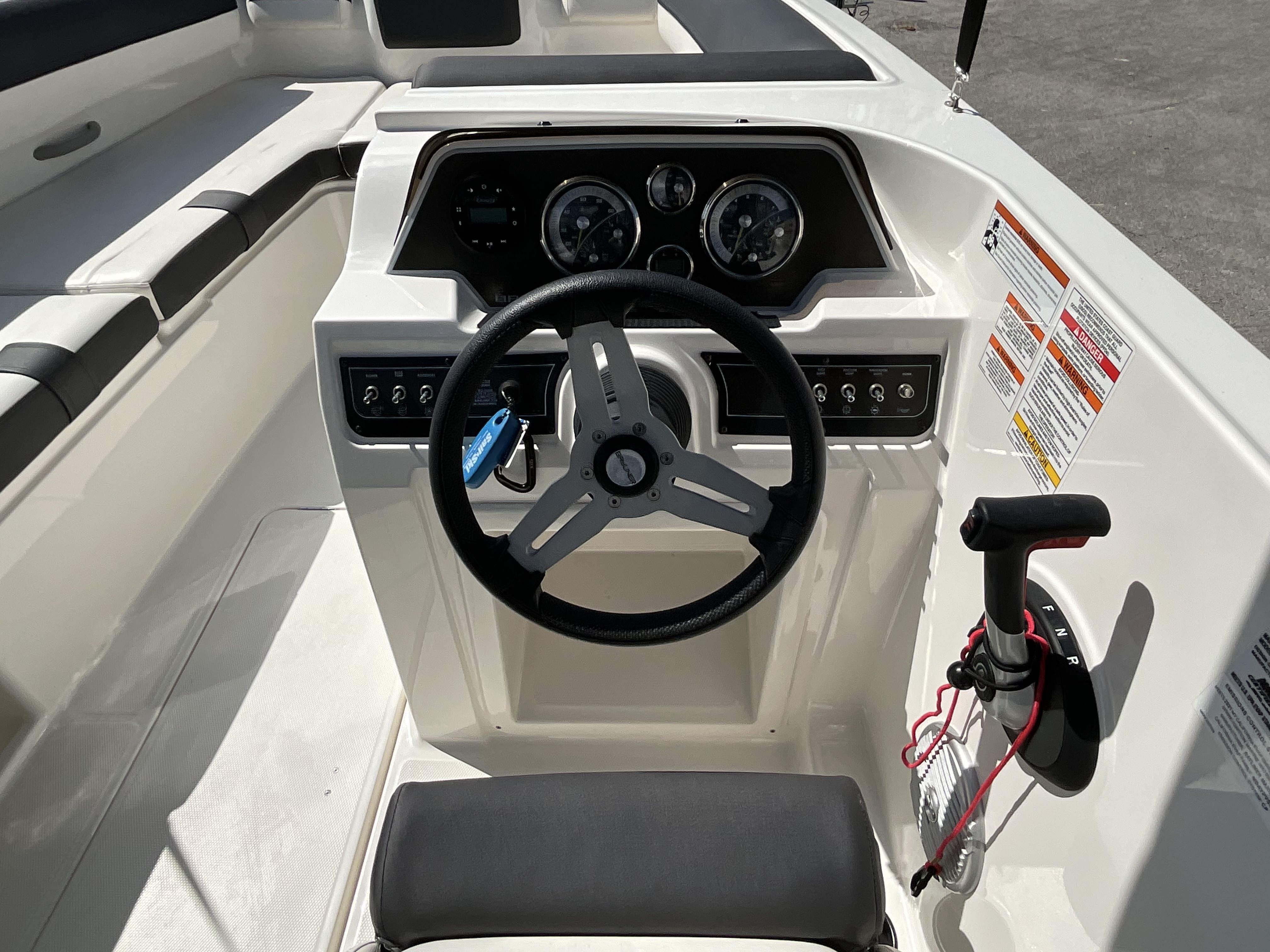 2021 BAYLINER DX2050 - Image 12