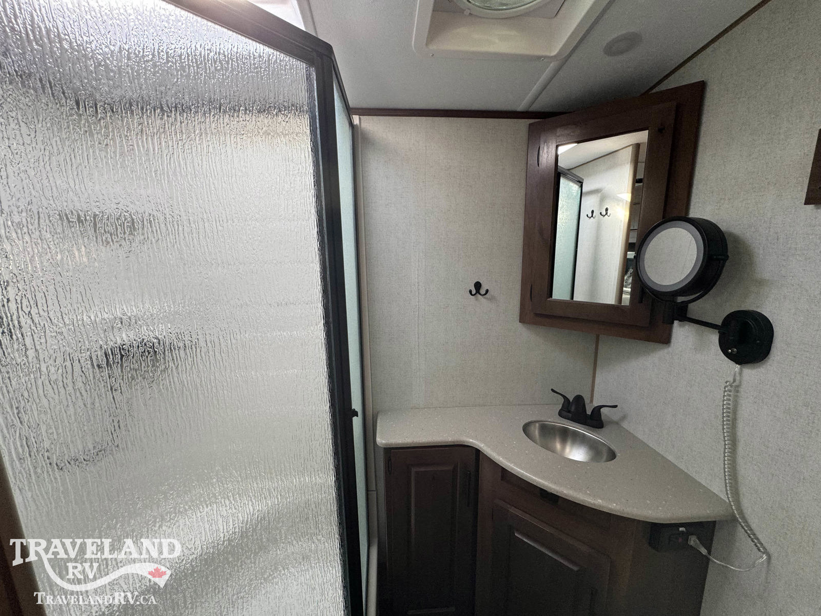 2024 Outdoors RV Titanium Series Black Stone 250RDS - Image 15