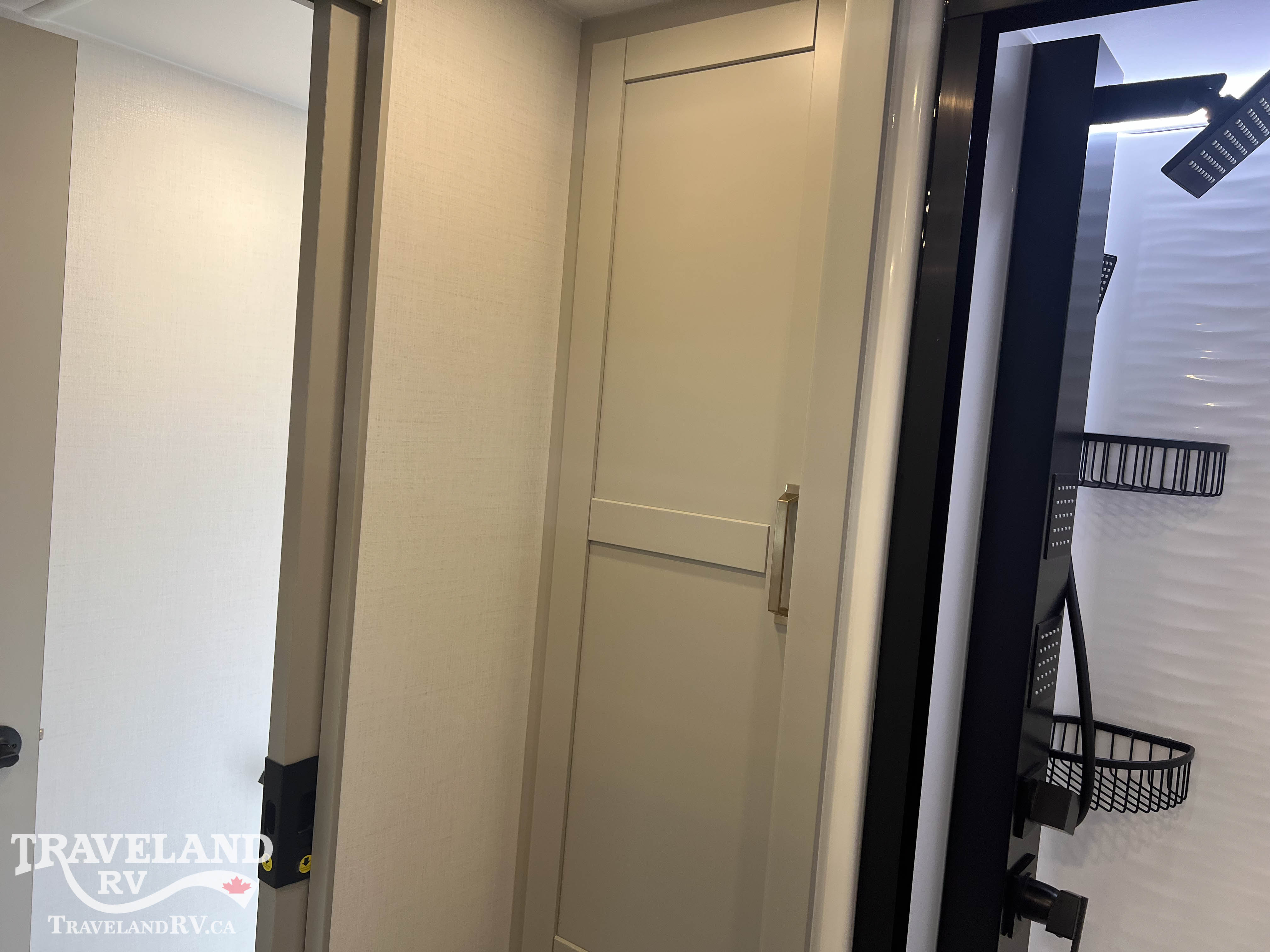 2027 Brinkley RV Model Z 2900 - Image 31