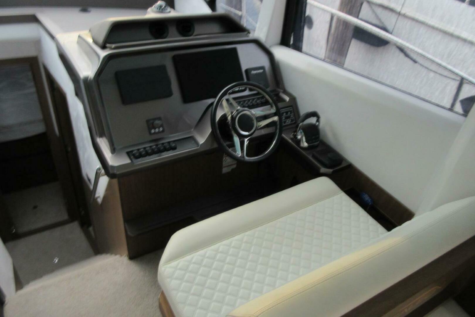2019 Galeon 470 Sky - Image 18