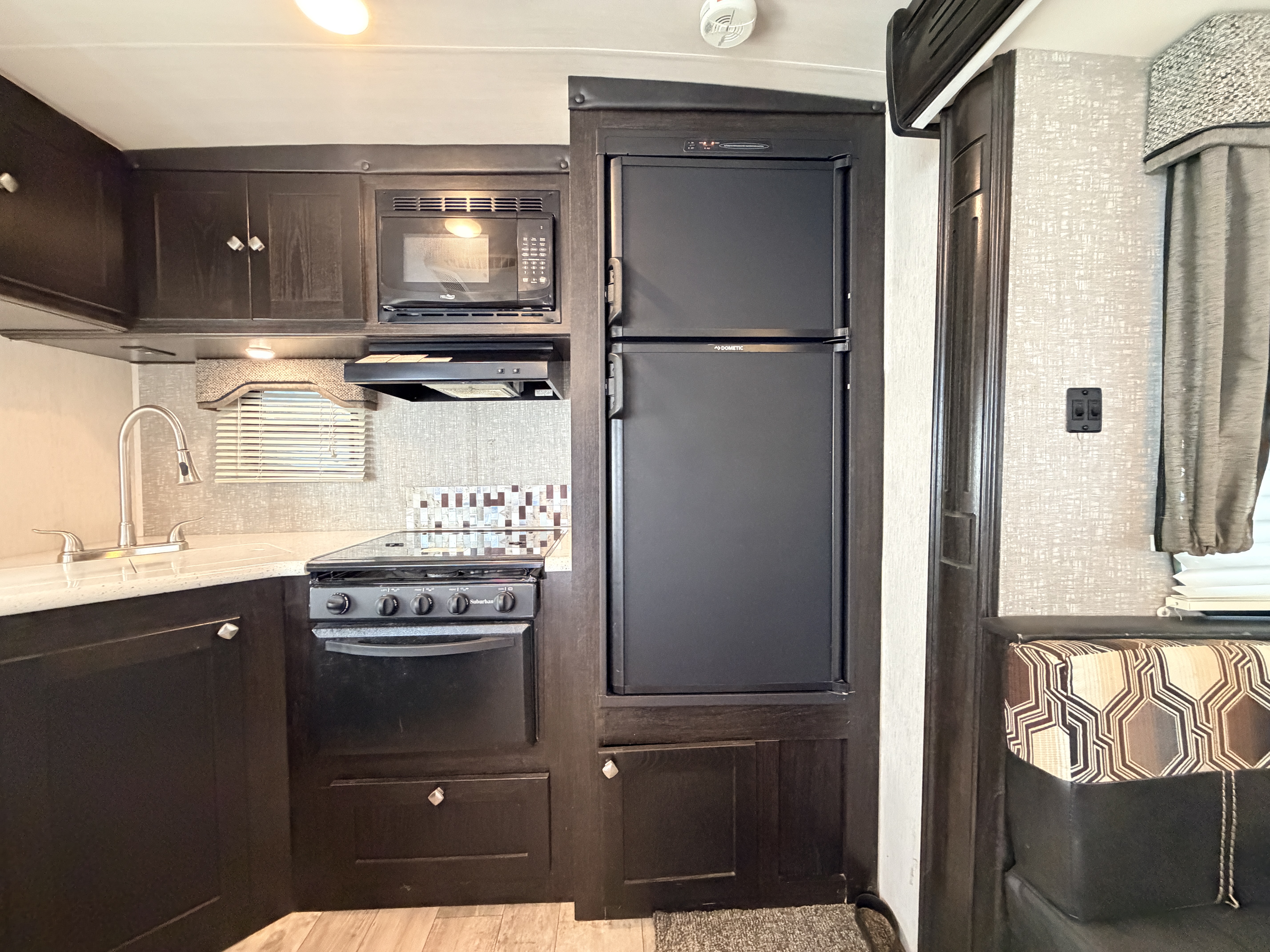 2018 Heartland North Trail NT KING 30RKDD - Image 14