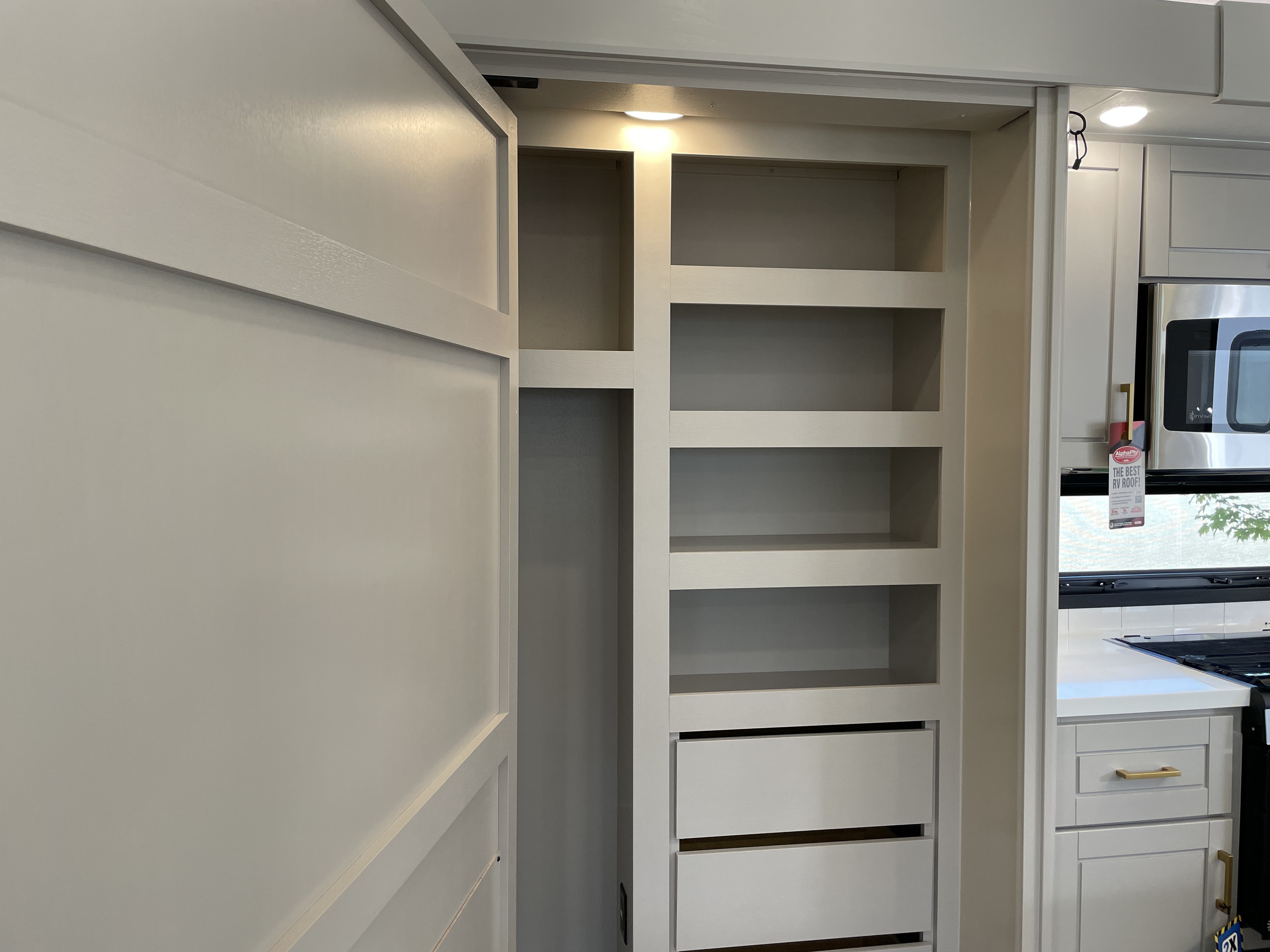 2027 Jayco North Point 361RLBH - Image 12
