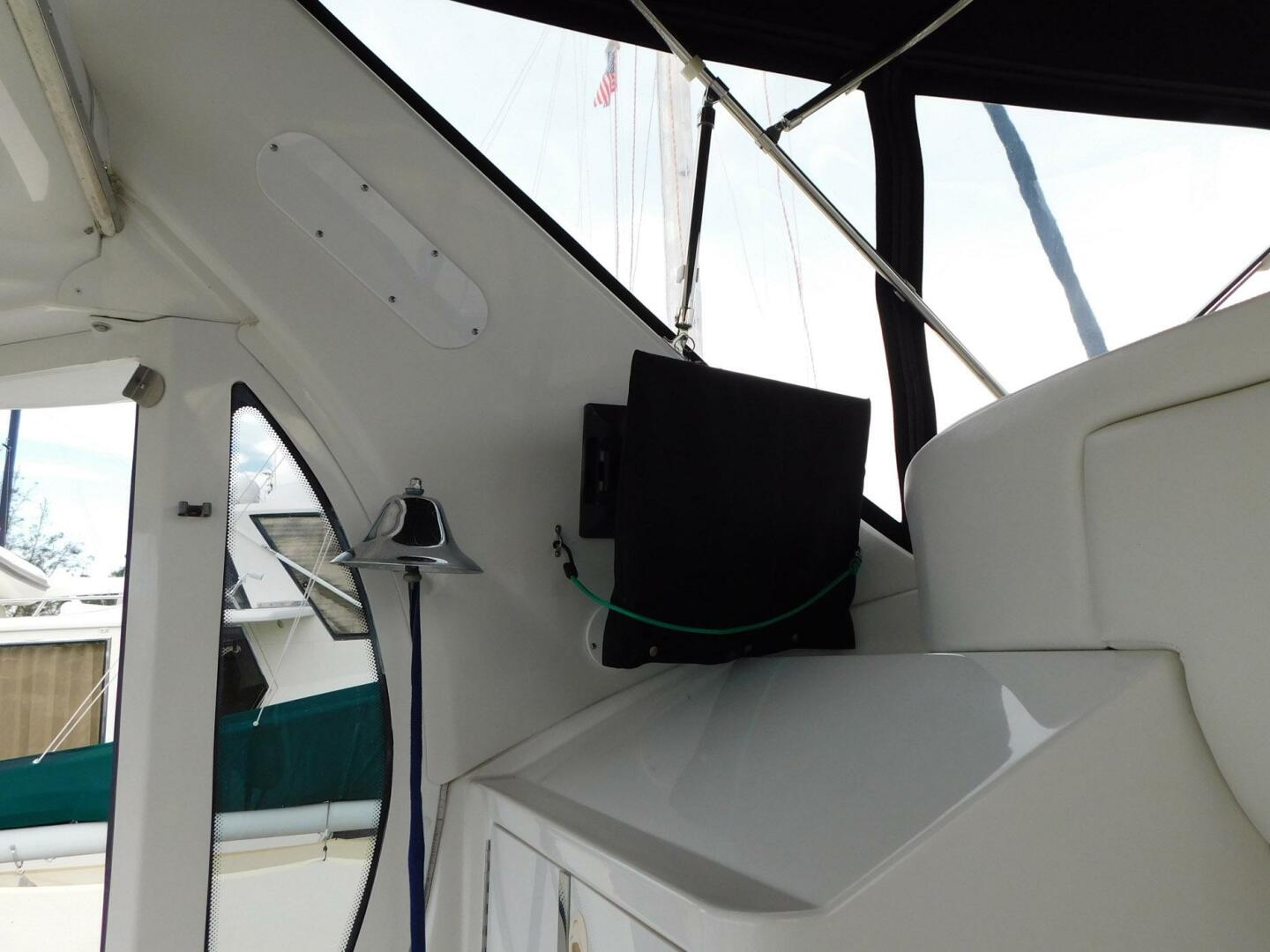 2003 Carver 44 CPMY - Image 7