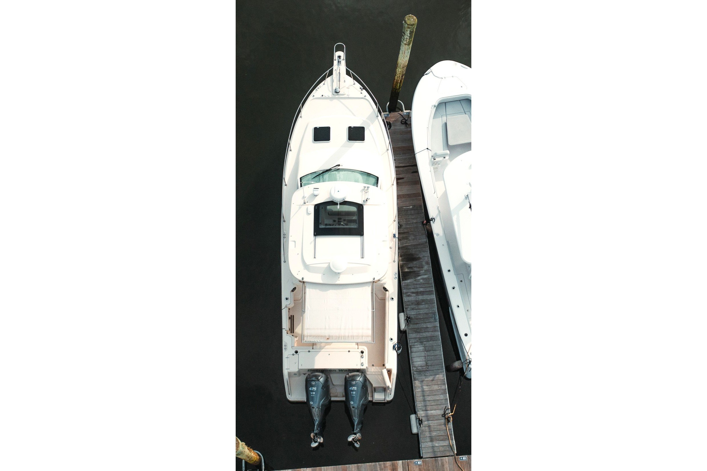 2020 Grady-White Express 330 - Image 36