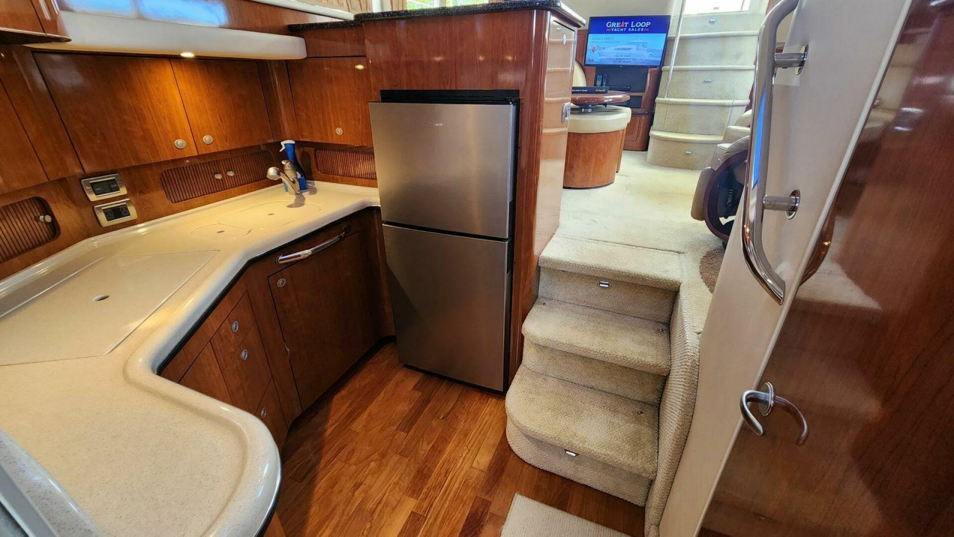 2004 Sea Ray 390 Motor Yacht - Image 39