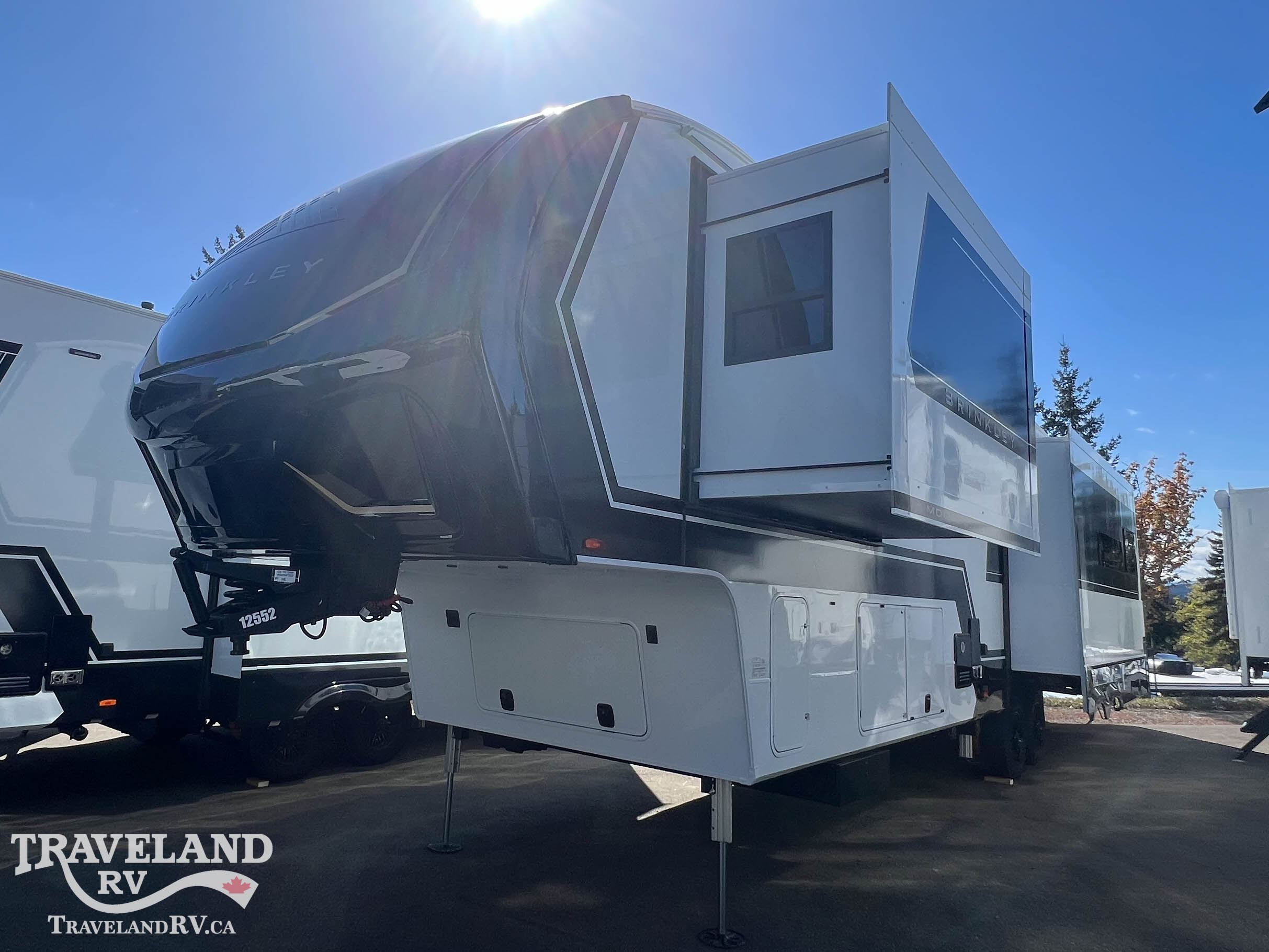 2026 Brinkley RV Model Z 3600 - Image 3