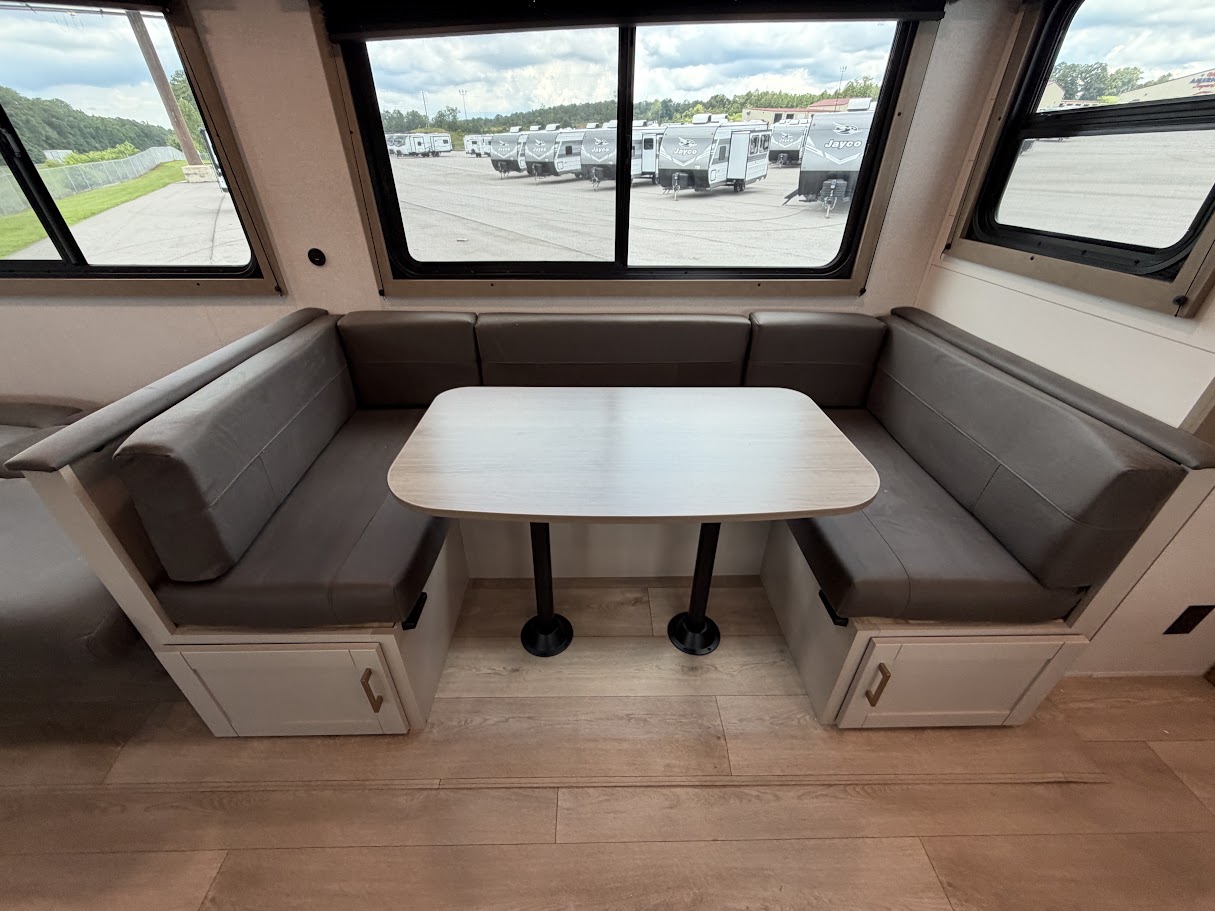2027 JAYCO JAY FLIGHT 330TBS - Image 17