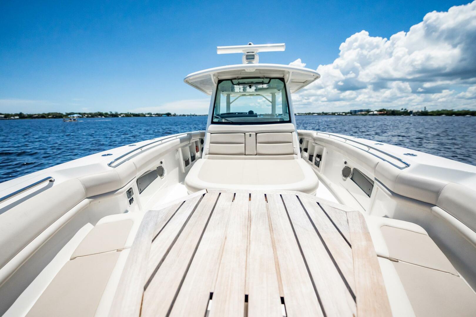 2018 Boston Whaler 380 Outrage - Image 11