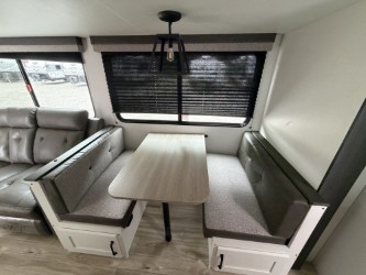 2027 VENTURE RV SIENNA 311VDB - Image 13