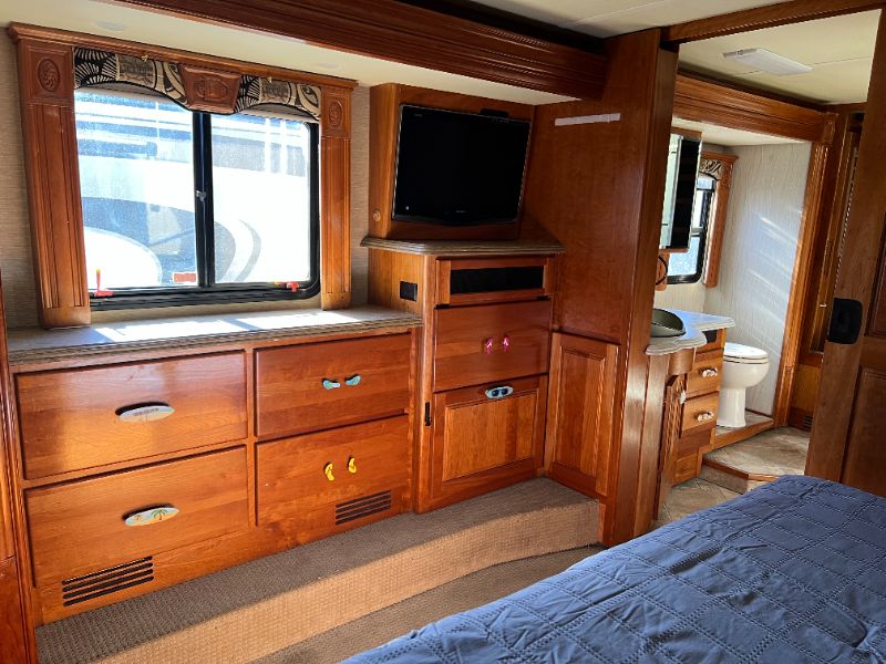 2009 Monaco RV Dynasty Yorkshire IV - Image 20
