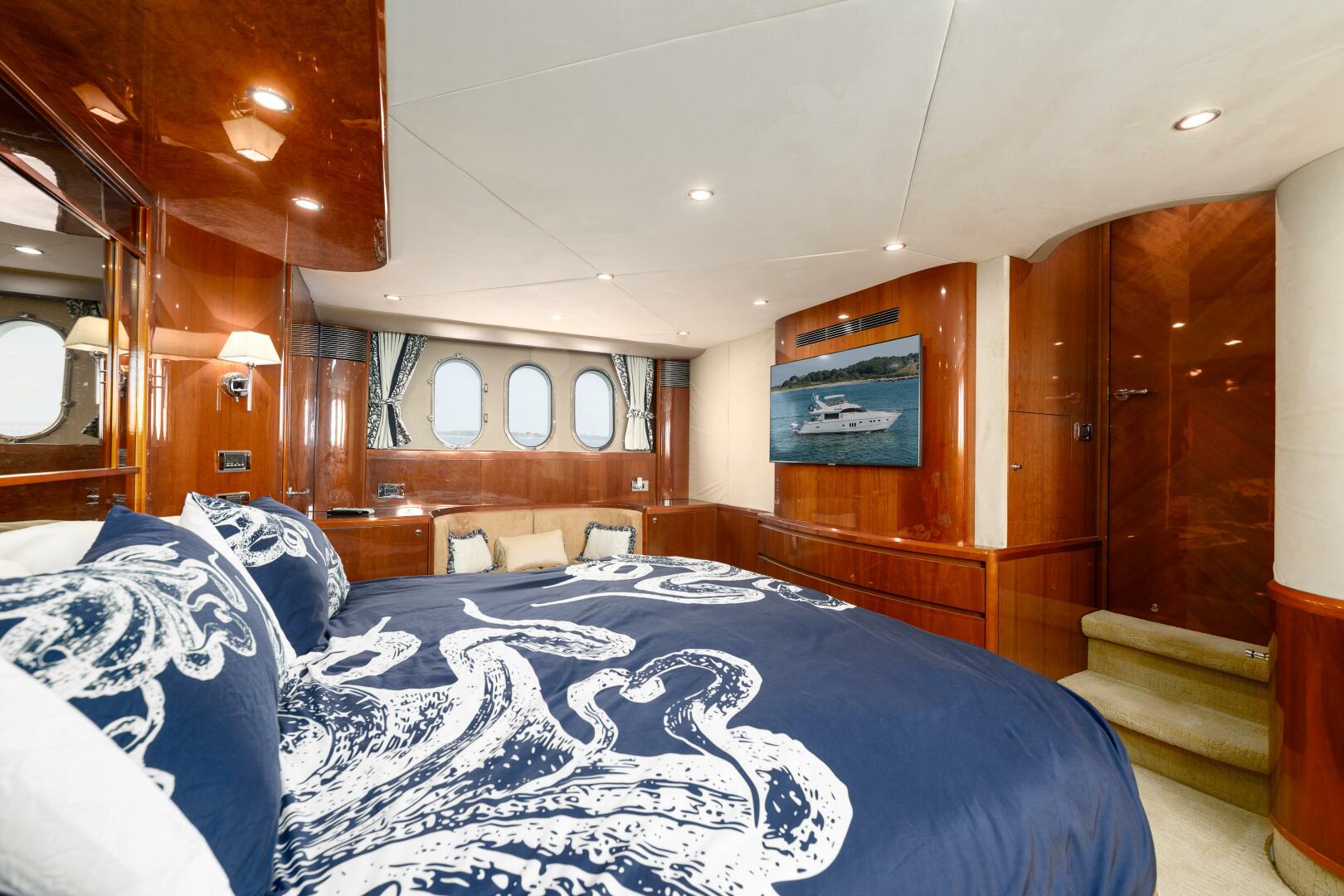 2008 Princess - Image 9